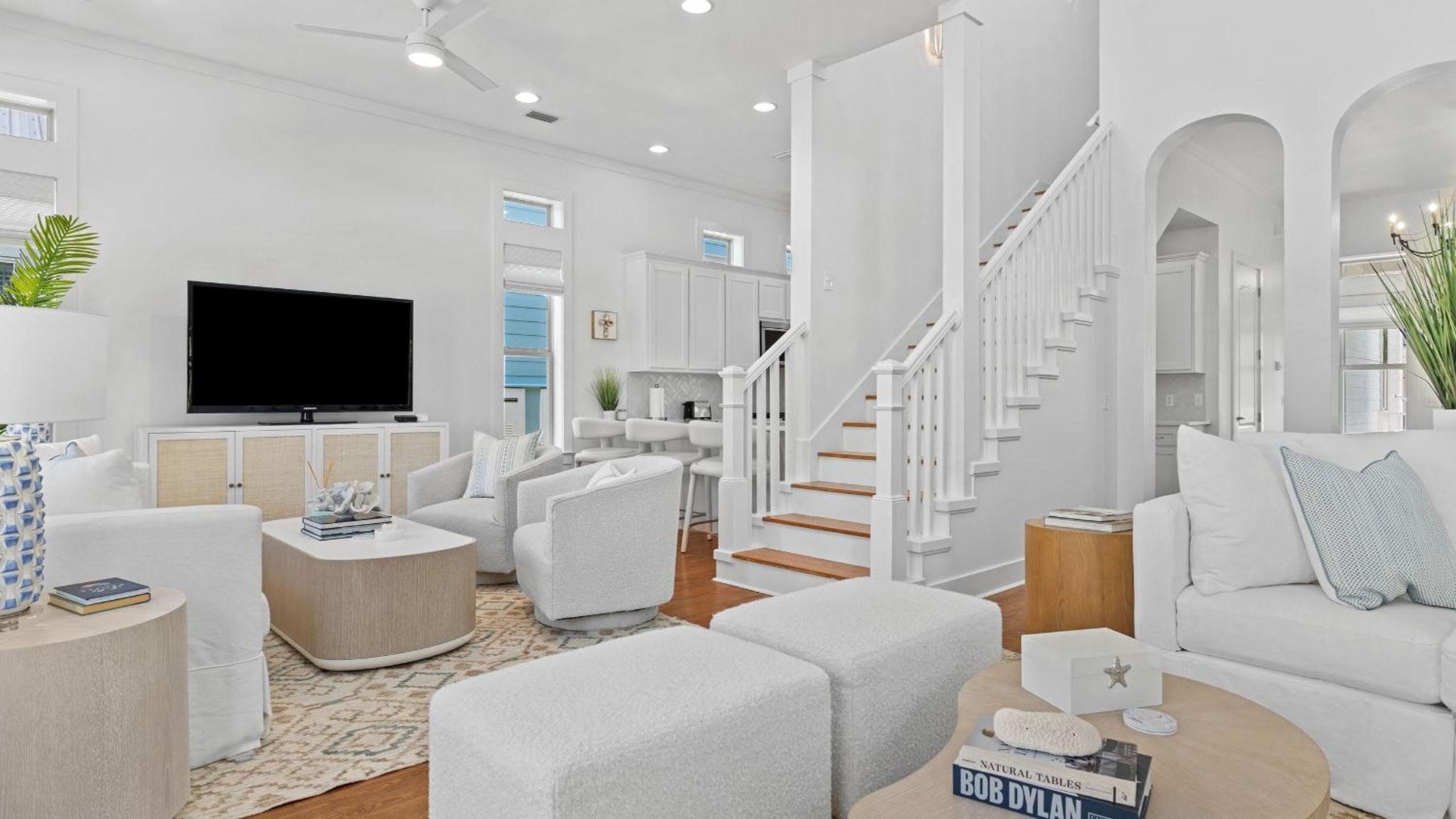3 Ensuite Bedrooms Porches BBQ Near Inlet Beach 30A Ciel Bleu by Avantstay