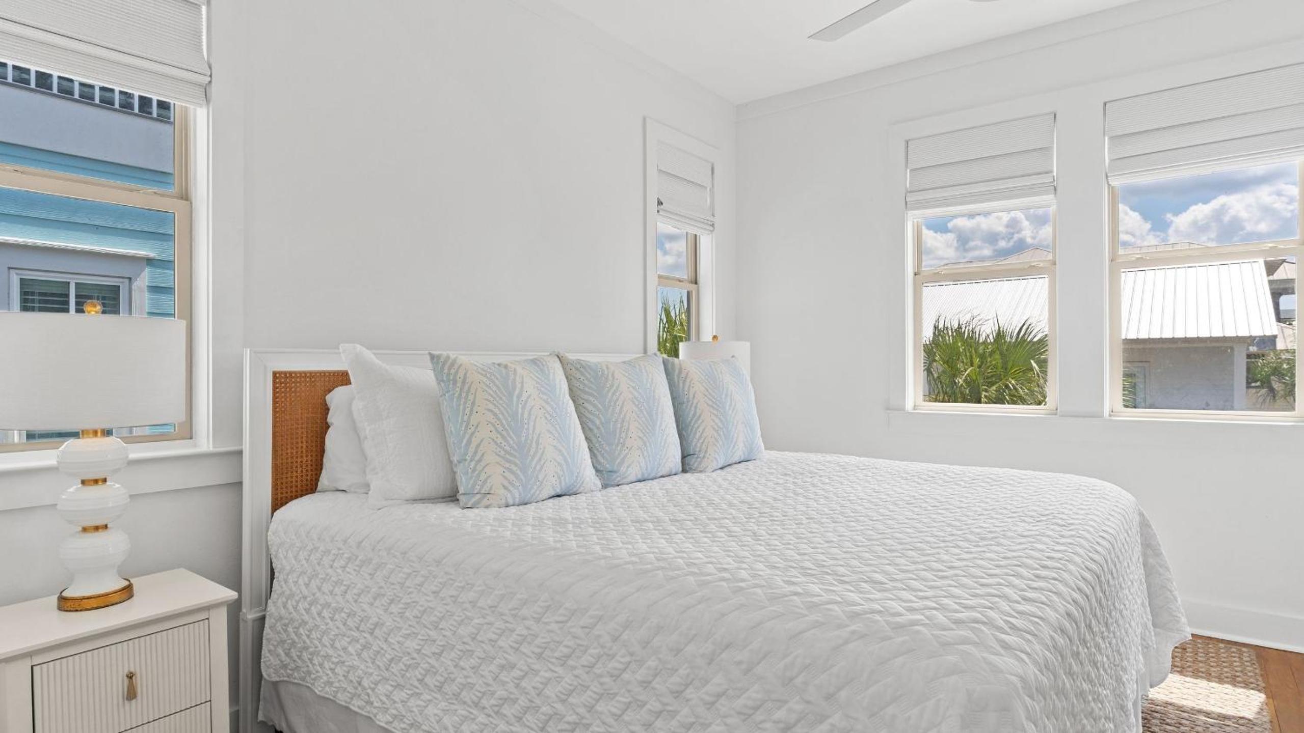 3 Ensuite Bedrooms Porches BBQ Near Inlet Beach 30A Ciel Bleu by Avantstay