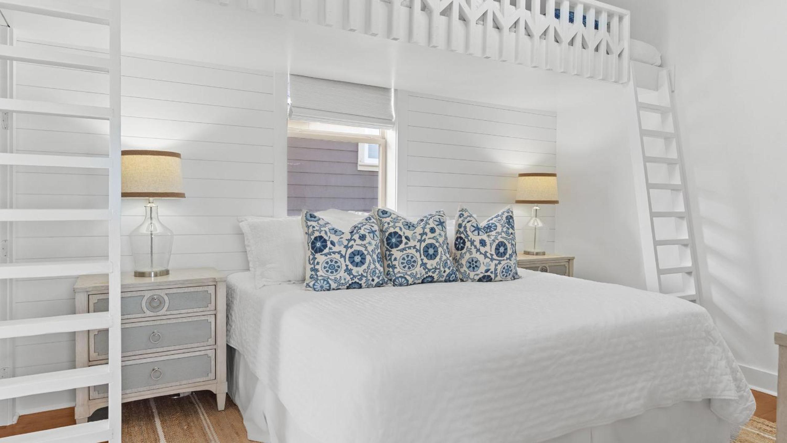 3 Ensuite Bedrooms Porches BBQ Near Inlet Beach 30A Ciel Bleu by Avantstay