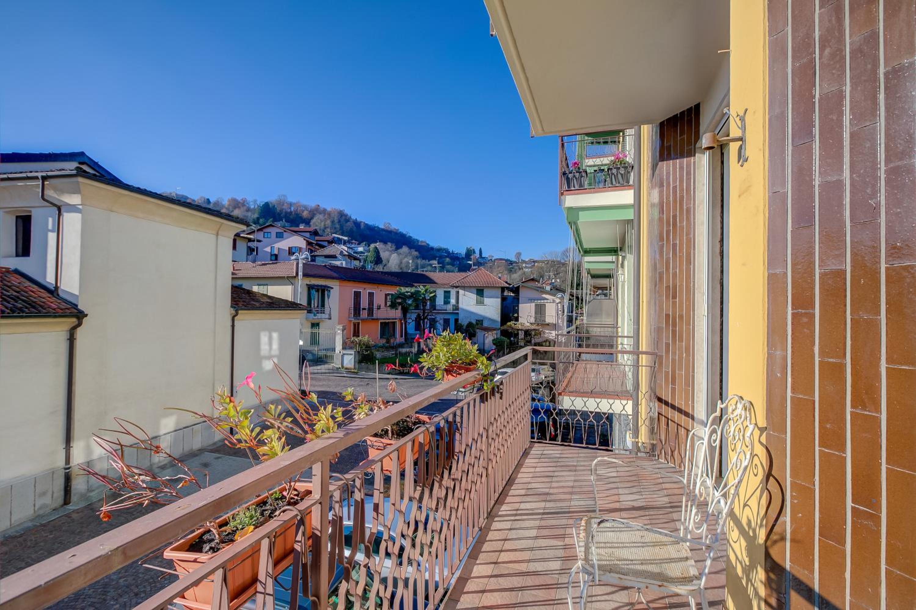 Dolce Orizzonte Few Steps From Lake - Happy Rentals