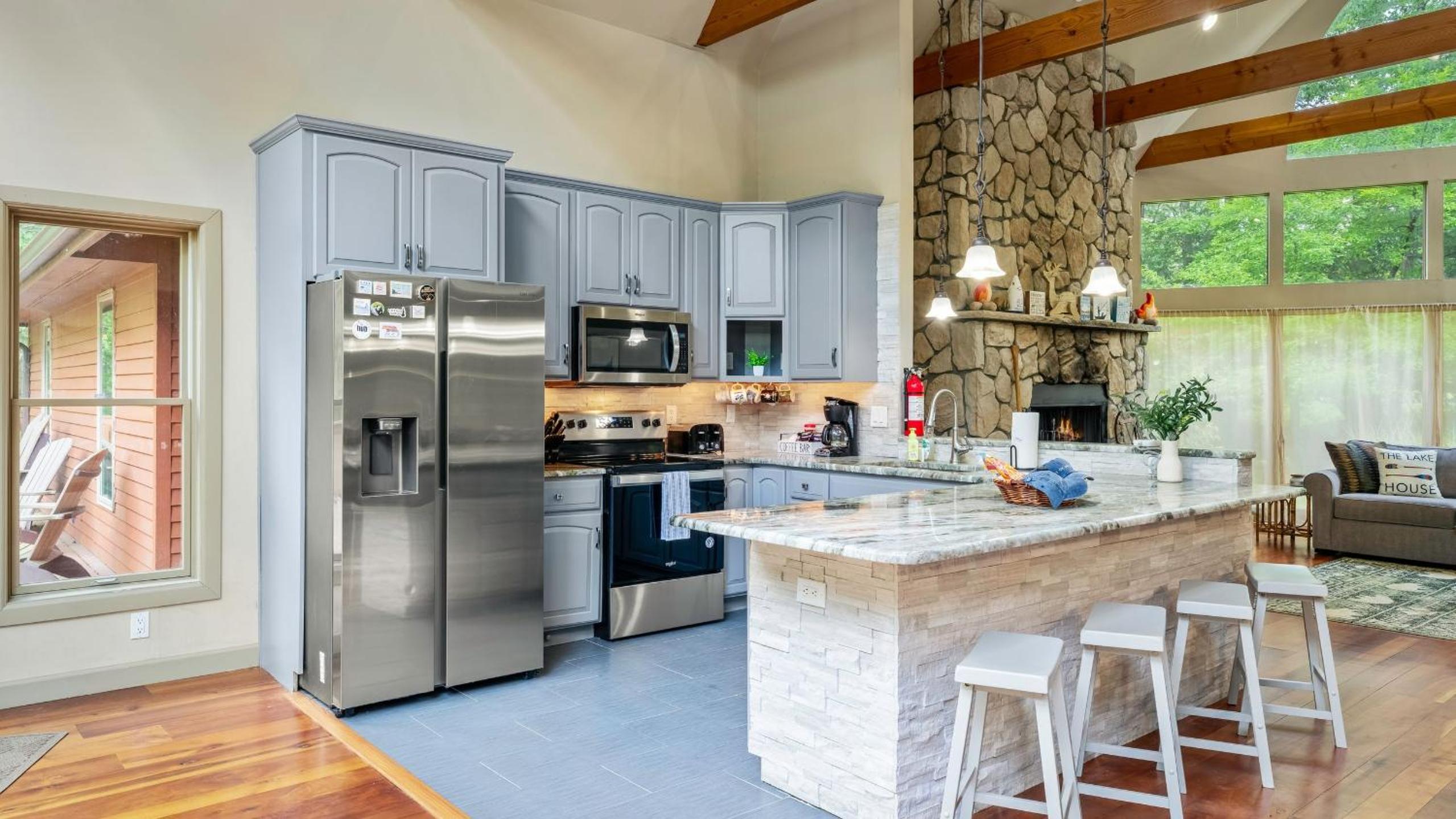 Lake Harmony Chalet w Hot Tub Arcades Near Beaches Ski Trails Everpine Lodge by AvantStay