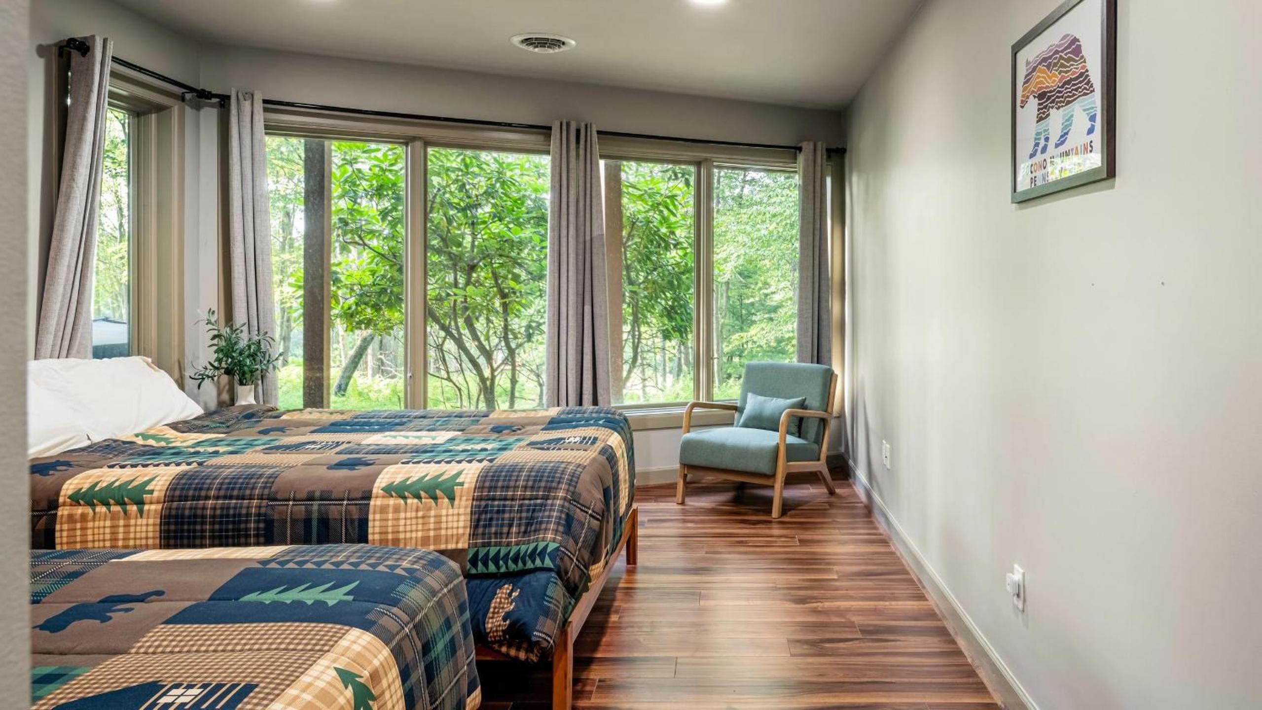 Lake Harmony Chalet w Hot Tub Arcades Near Beaches Ski Trails Everpine Lodge by AvantStay