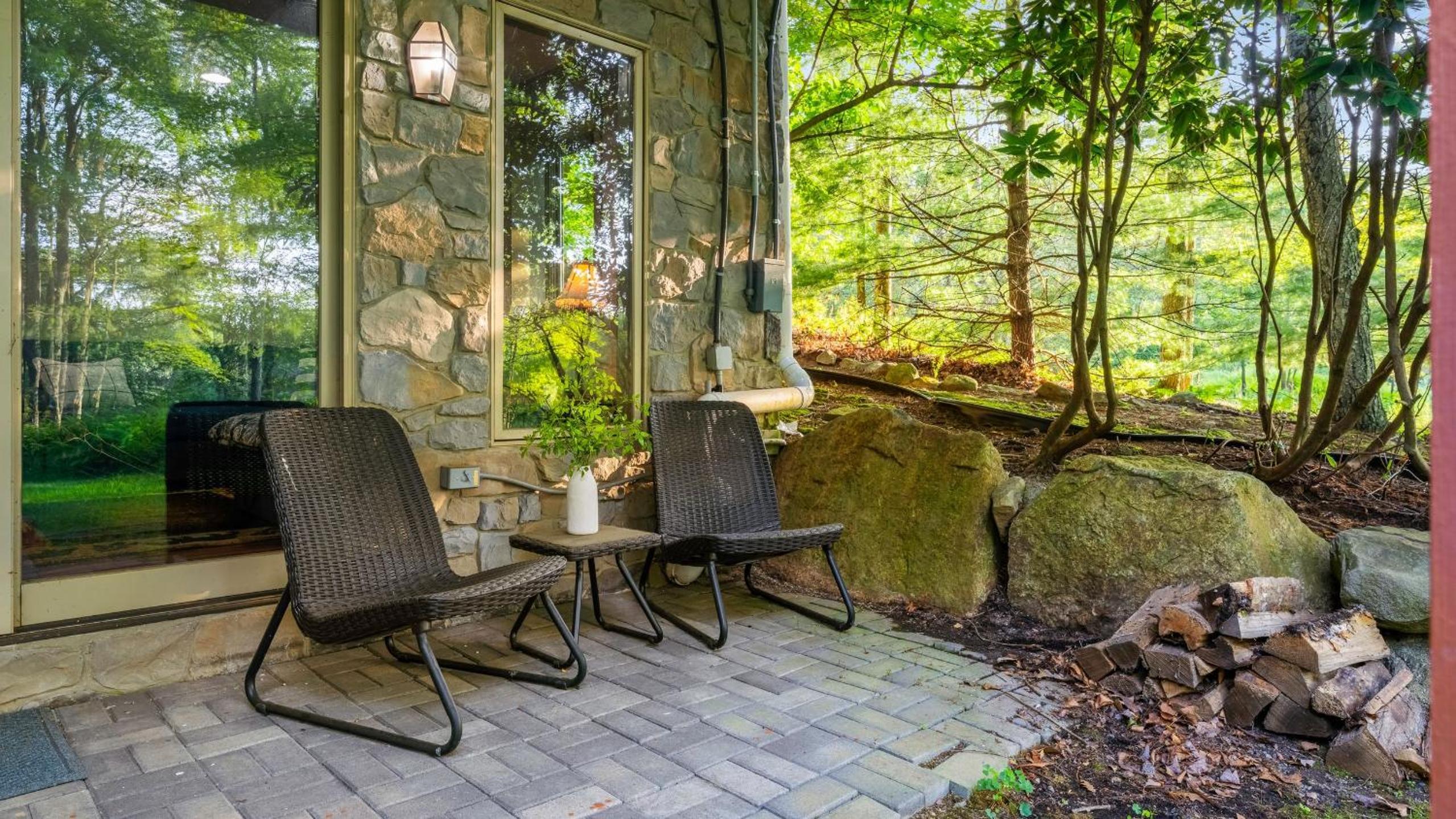 Lake Harmony Chalet w Hot Tub Arcades Near Beaches Ski Trails Everpine Lodge by AvantStay