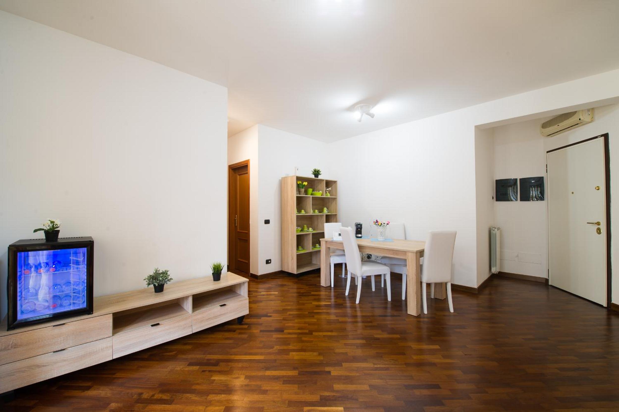 Domus BB - Plaza