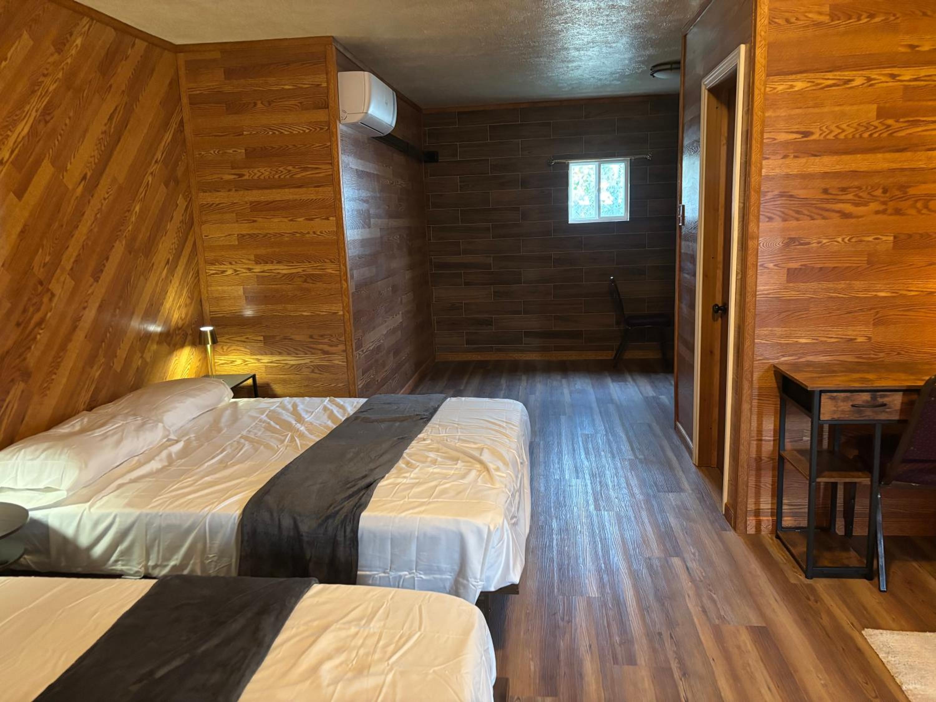 The Mint Motel