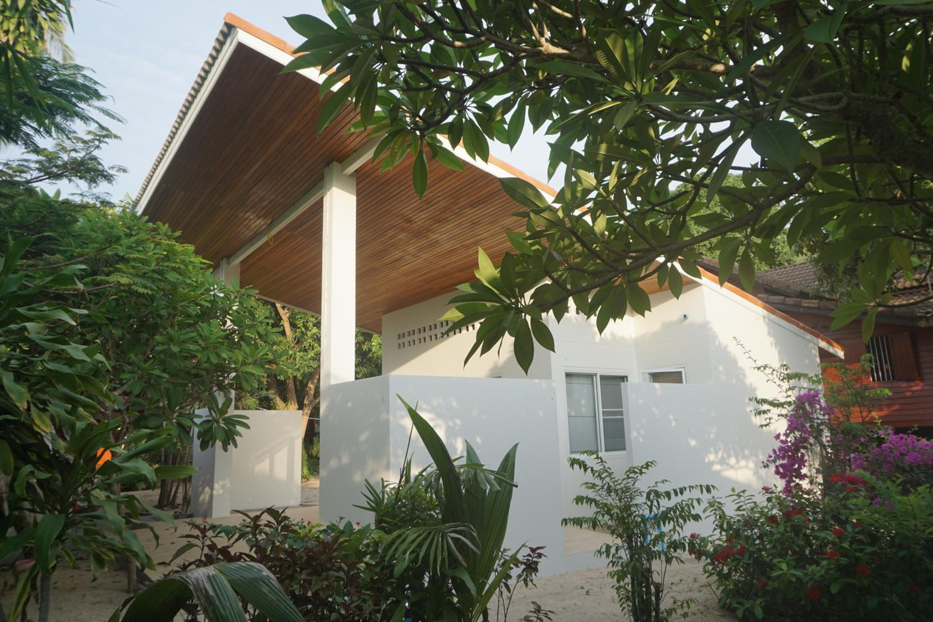 Bangpo Village