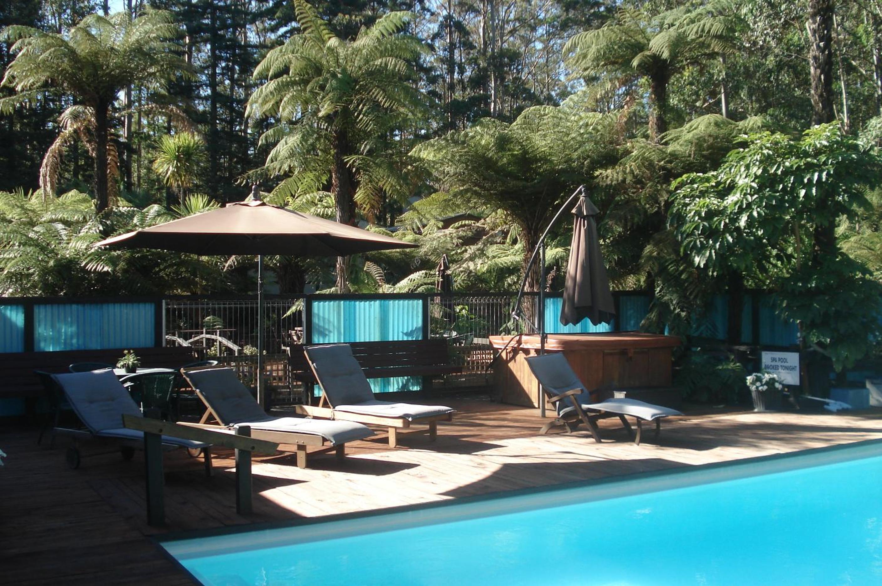 Woodlands Motel