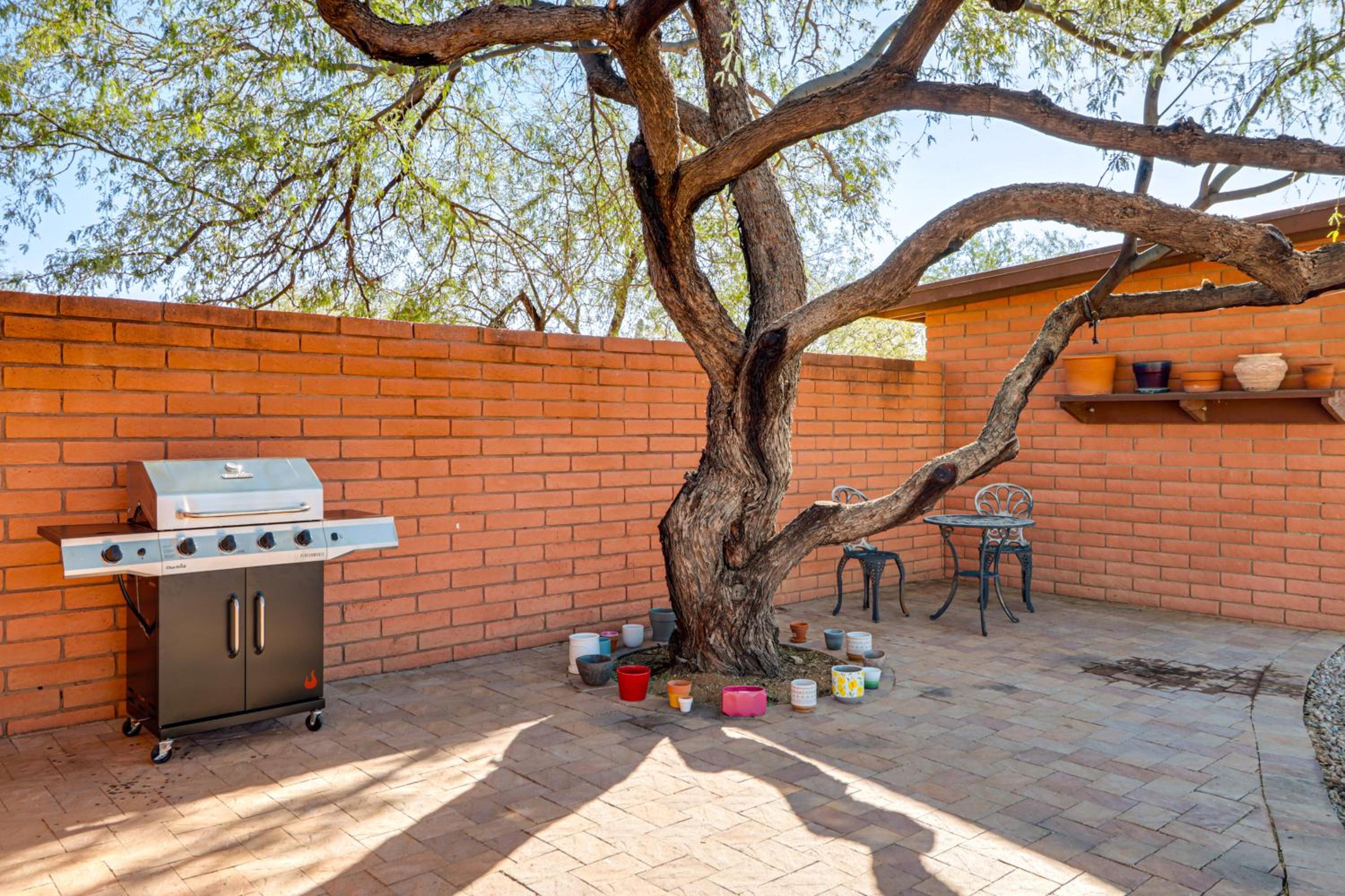 Pool and Patio! Bike Haüs By Catalina Mtn Trails