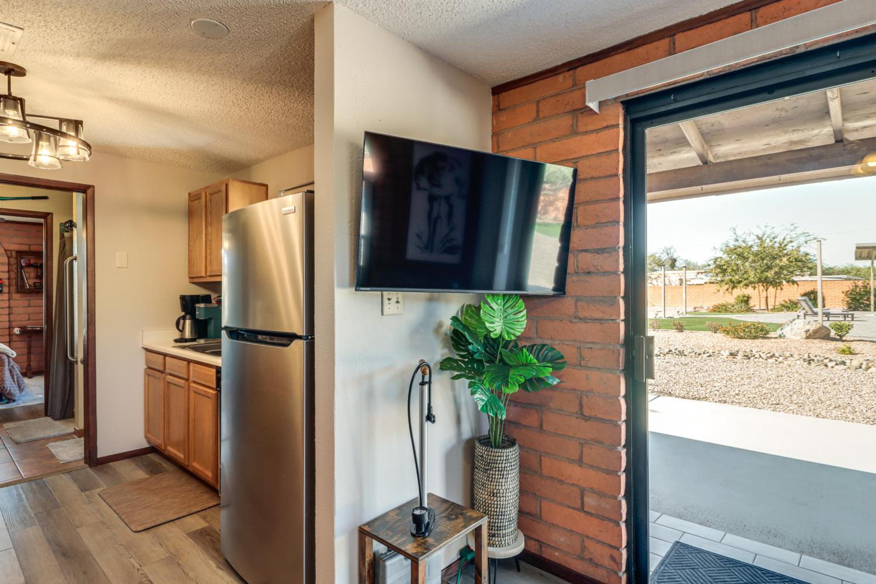 Pool and Patio! Bike Haüs By Catalina Mtn Trails