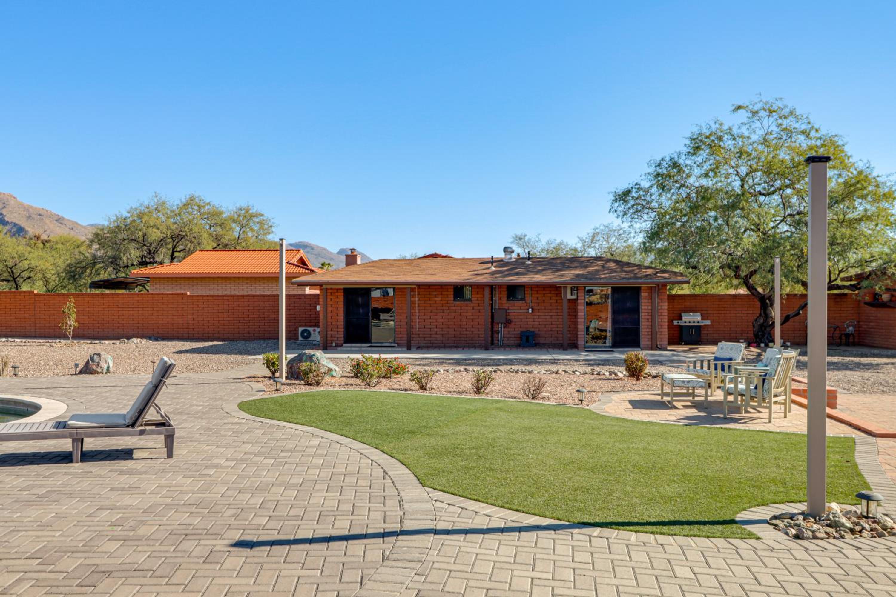 Pool and Patio! Bike Haüs By Catalina Mtn Trails