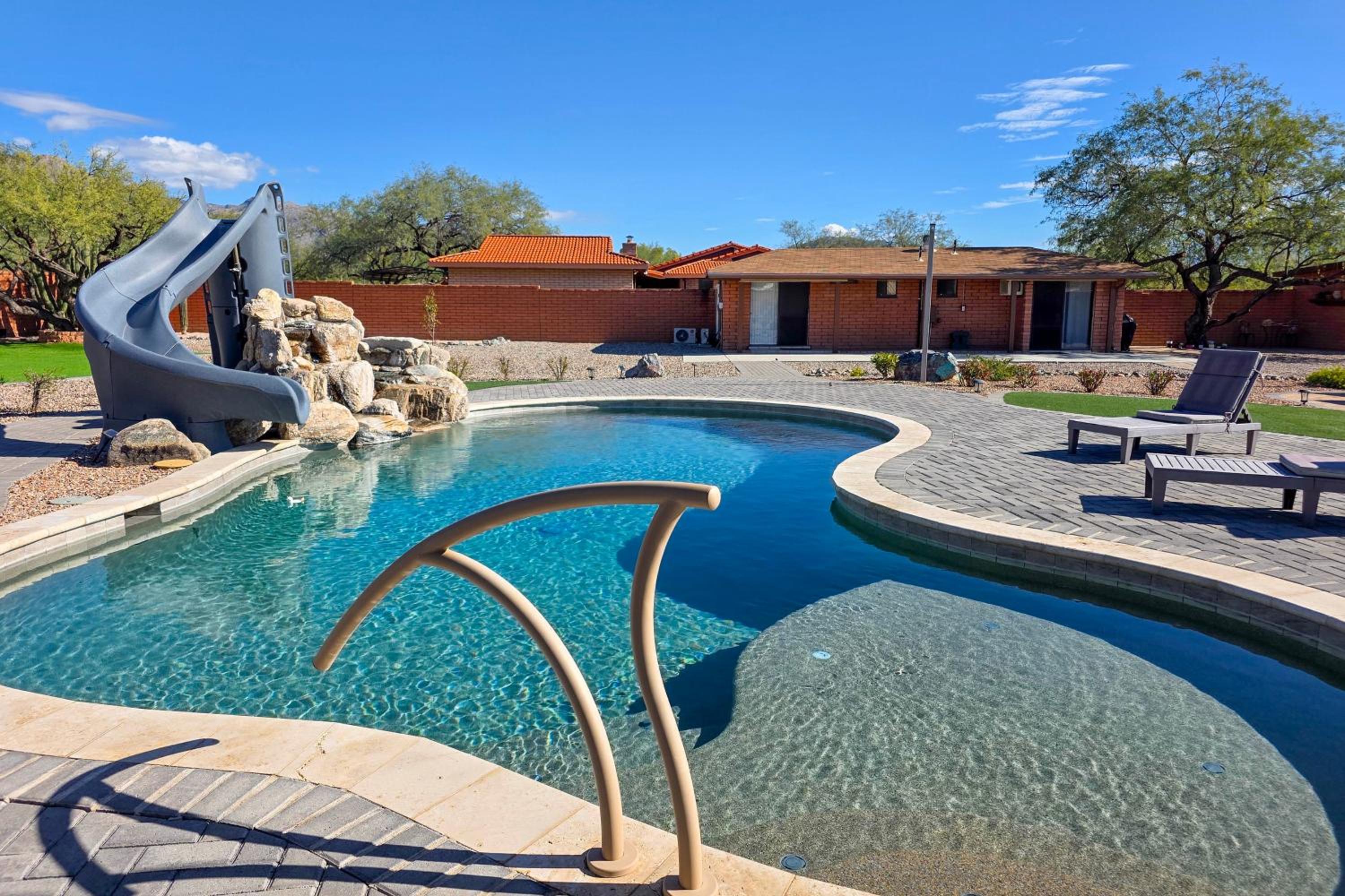Pool and Patio! Bike Haüs By Catalina Mtn Trails