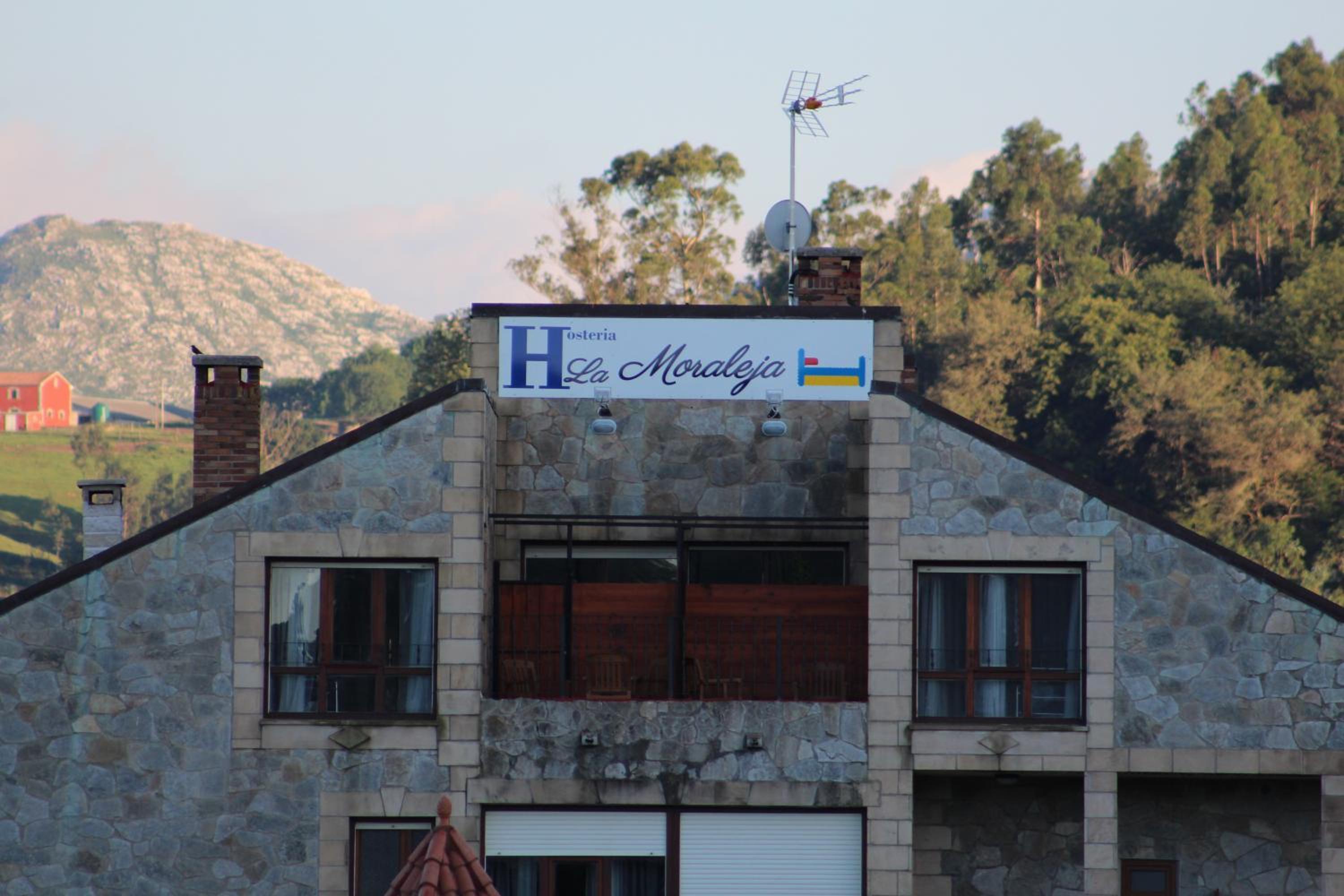 Hosteria La Moraleja