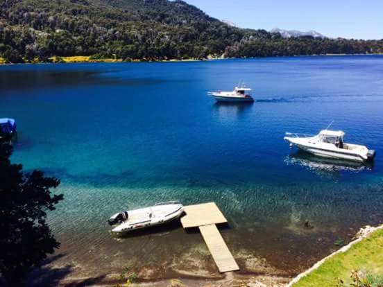 Dos Bahias Lake Resort