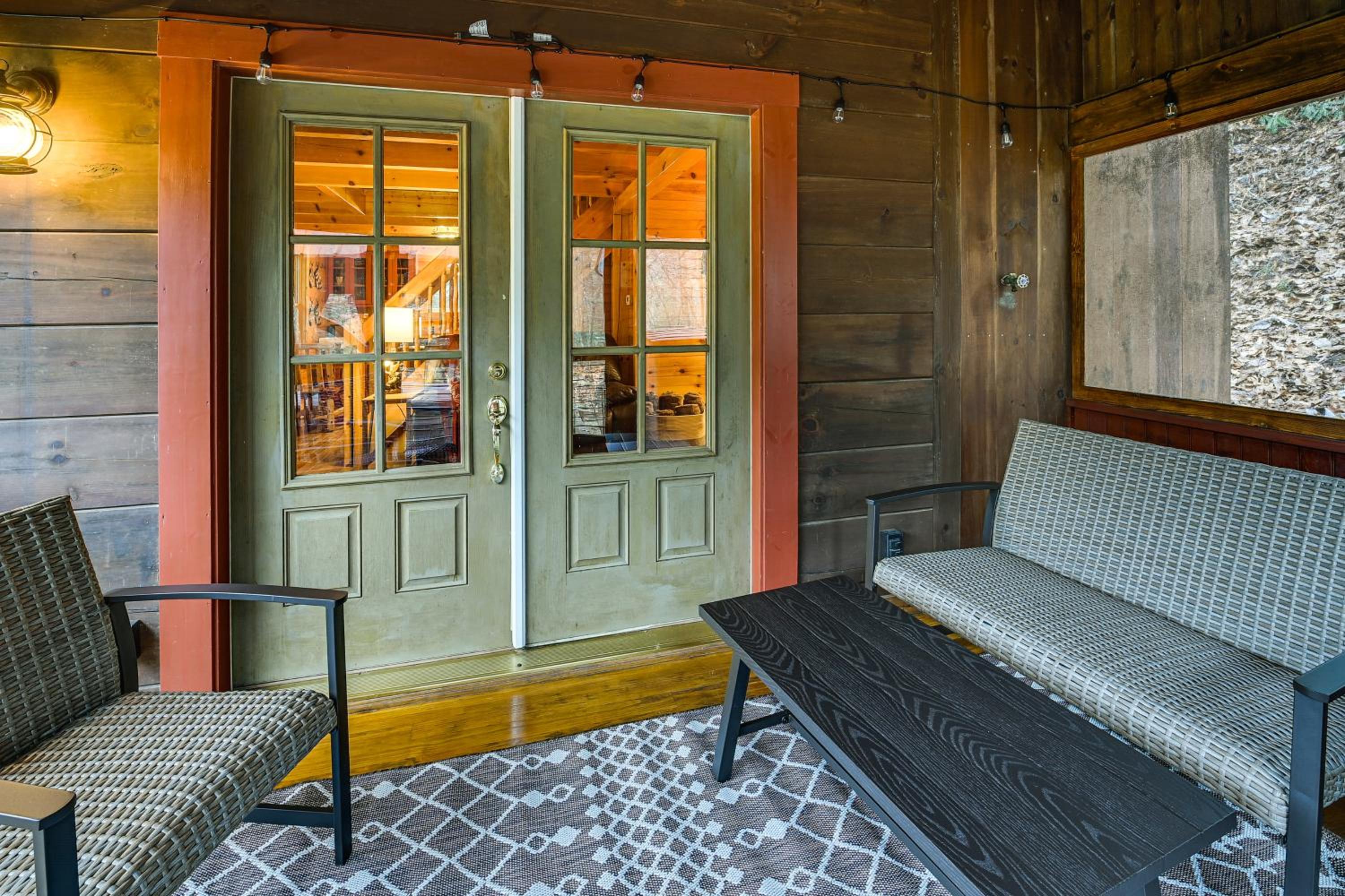 Beautiful Wood Cabin in Red River Gorge