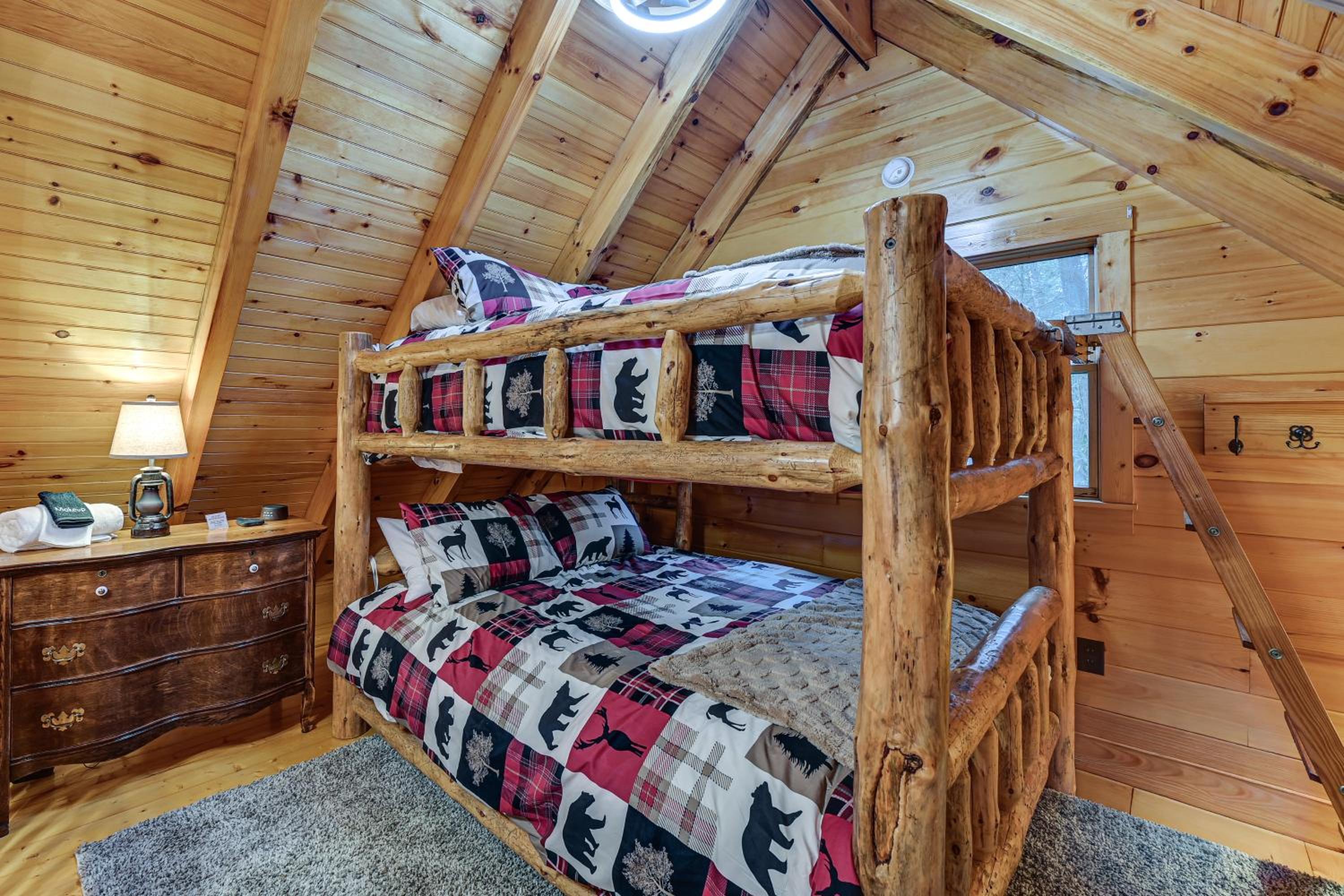 Beautiful Wood Cabin in Red River Gorge