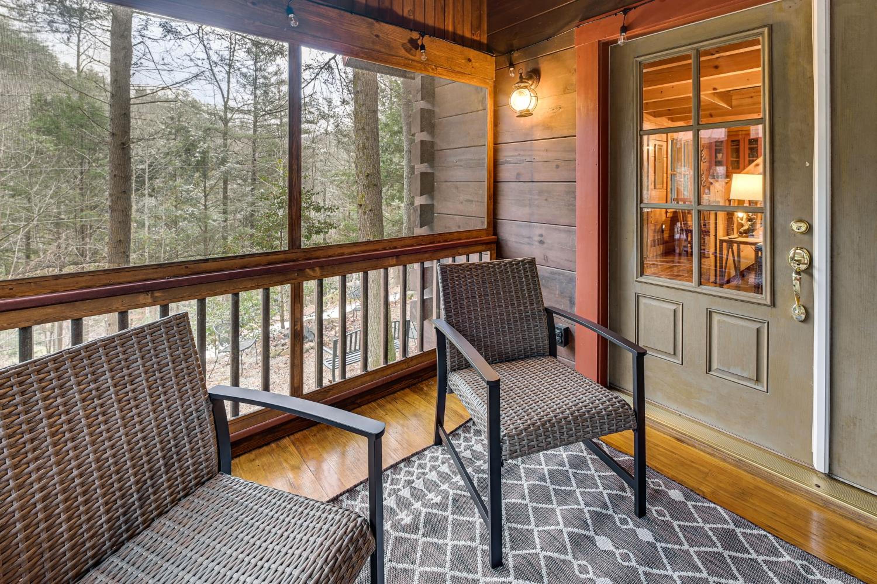 Beautiful Wood Cabin in Red River Gorge