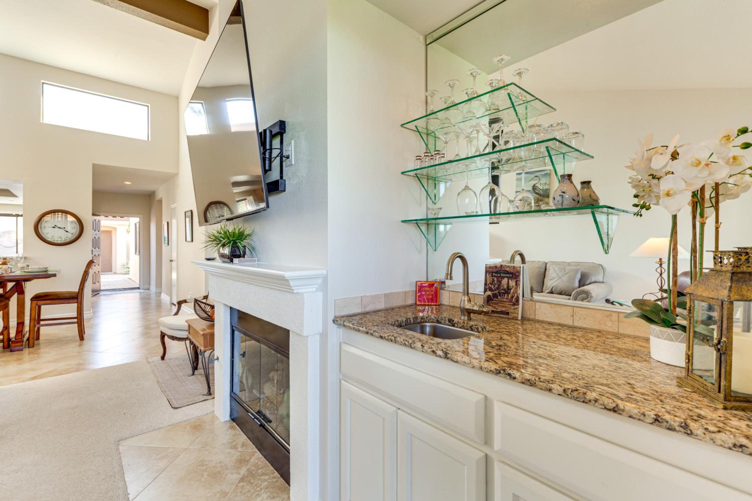 Mtn View and Fairway-Facing Patio Palm Desert Condo