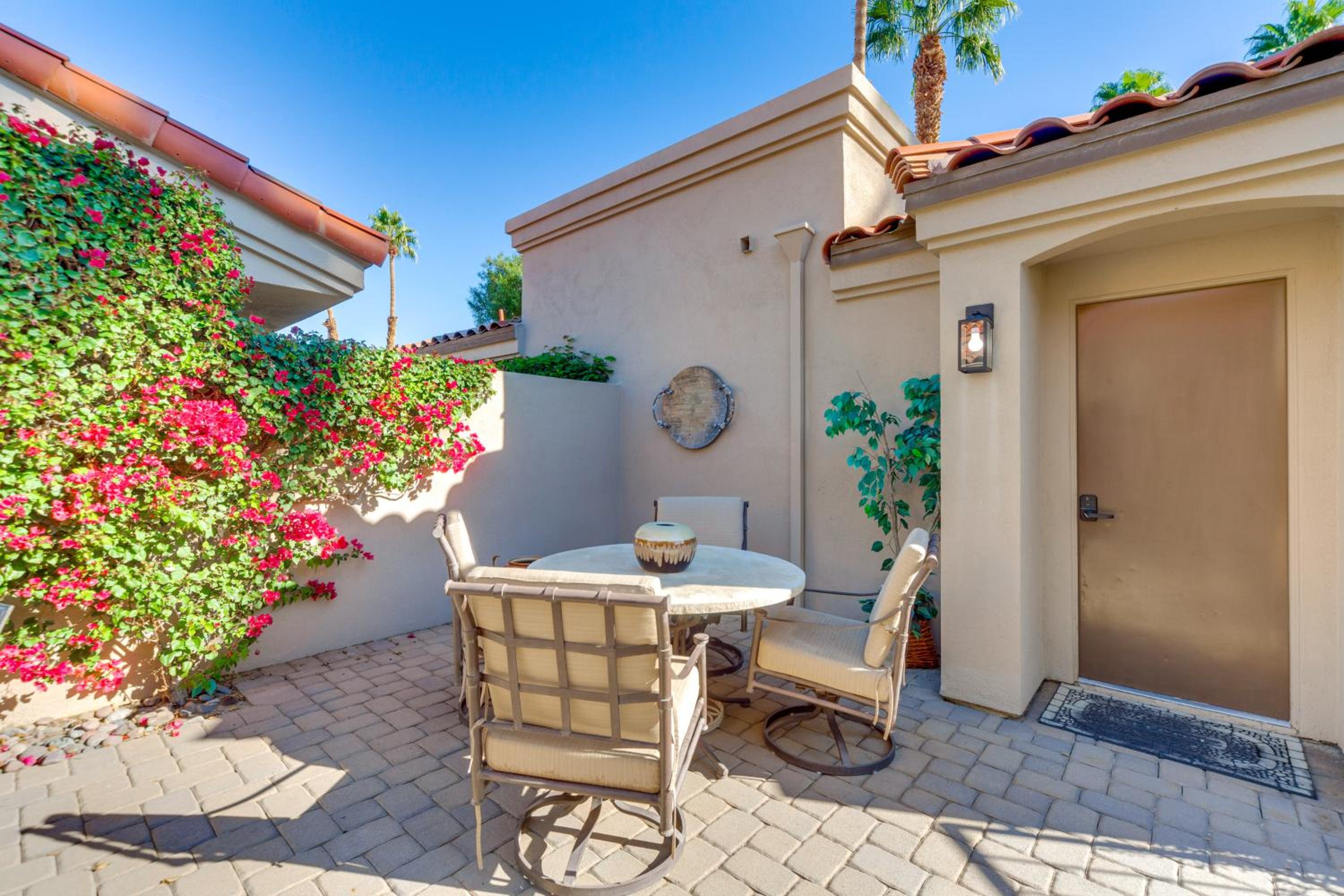 Mtn View and Fairway-Facing Patio Palm Desert Condo