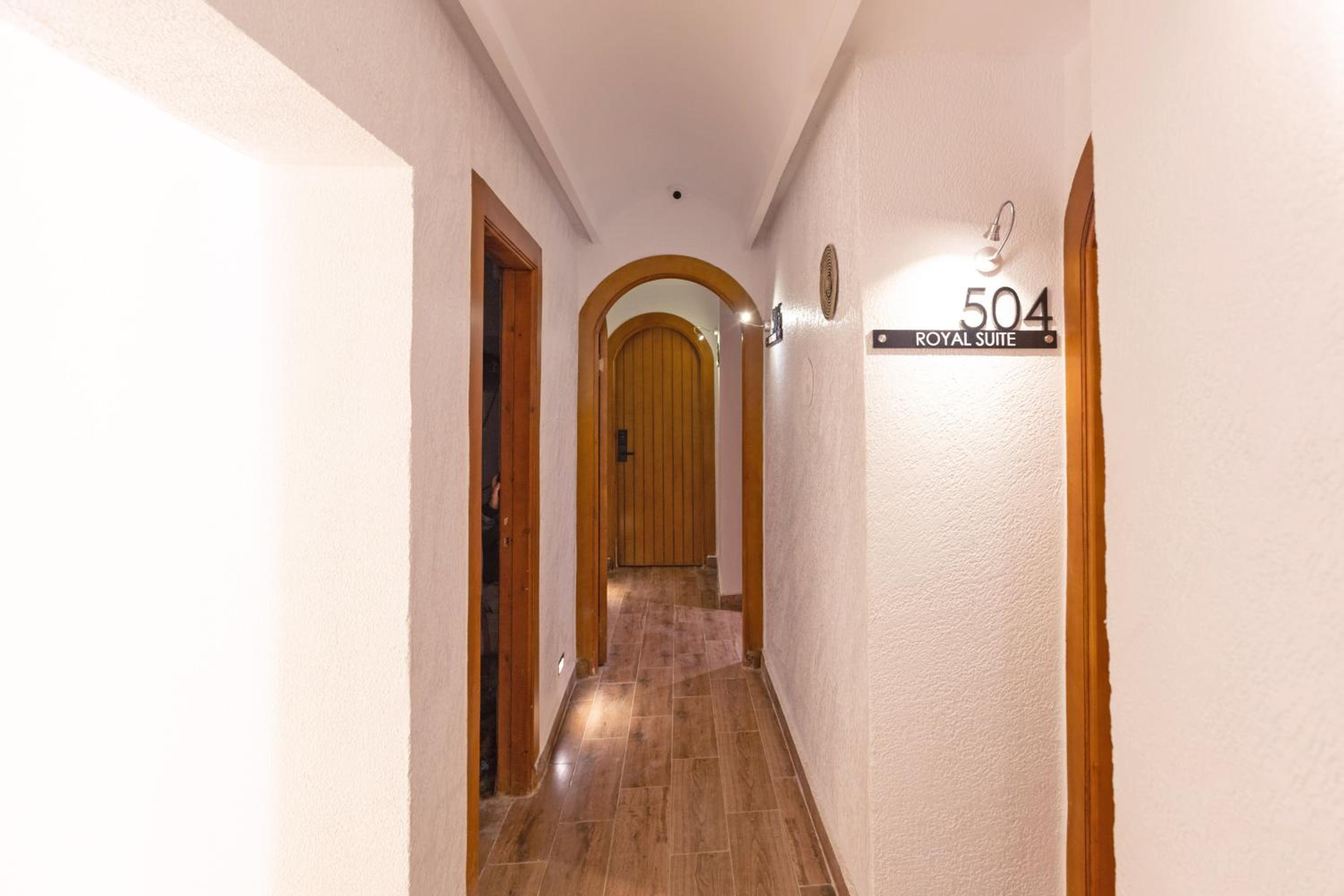Pyramids Vision Hotel
