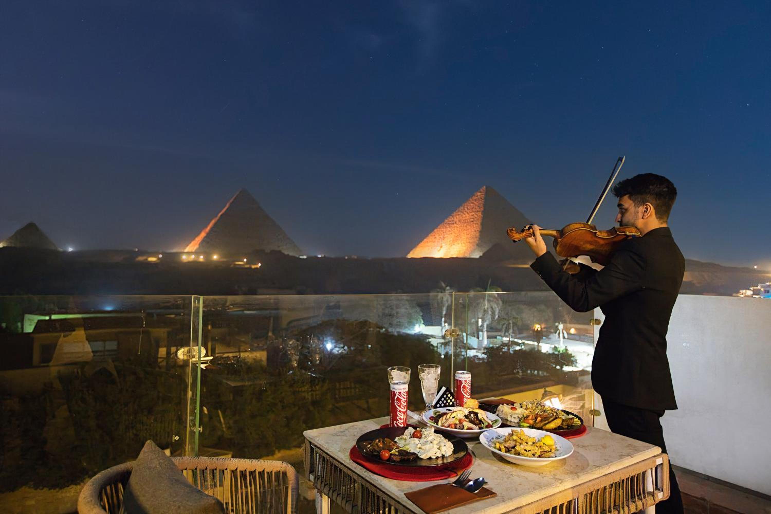 Pyramids Vision Hotel