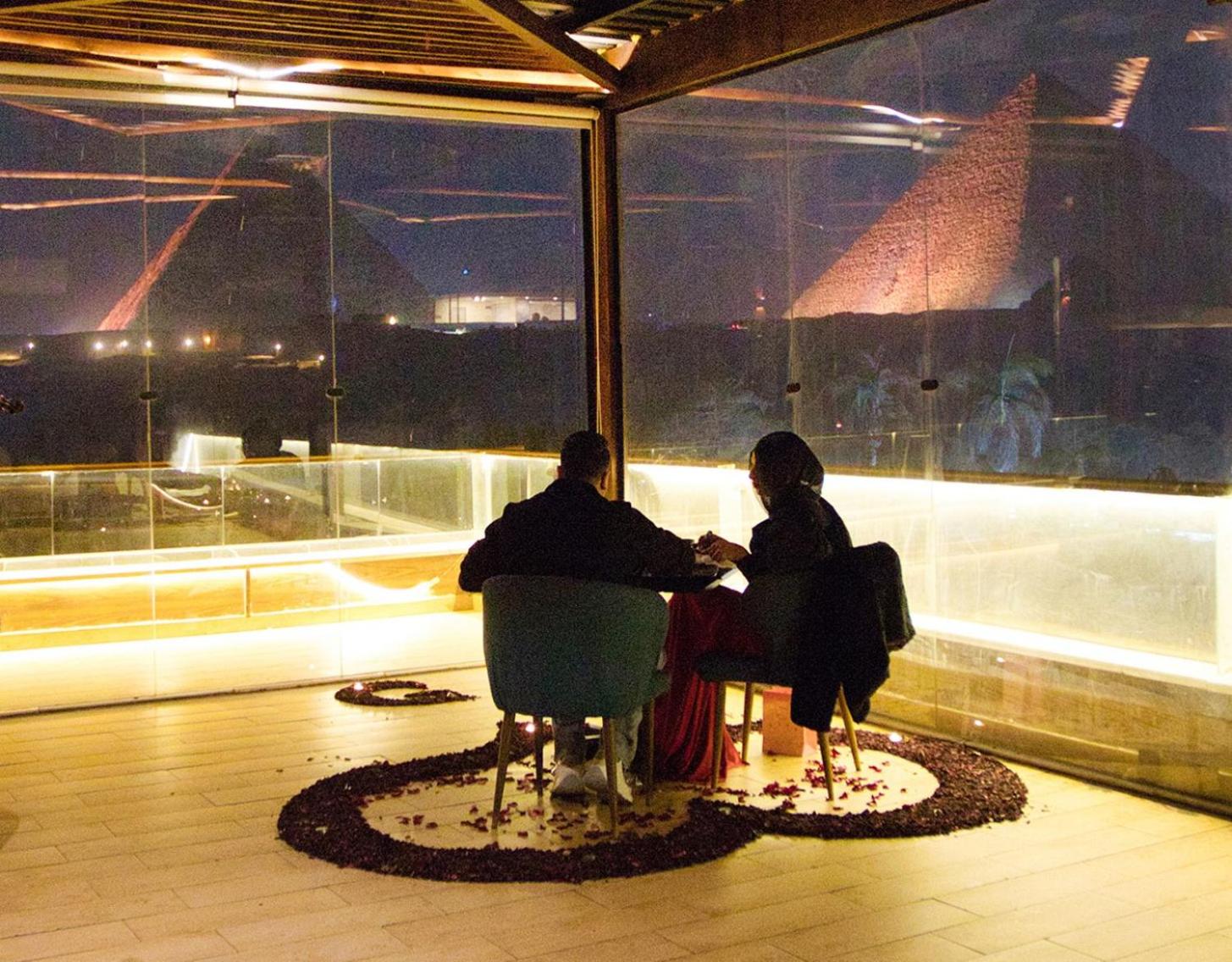 Pyramids Vision Hotel
