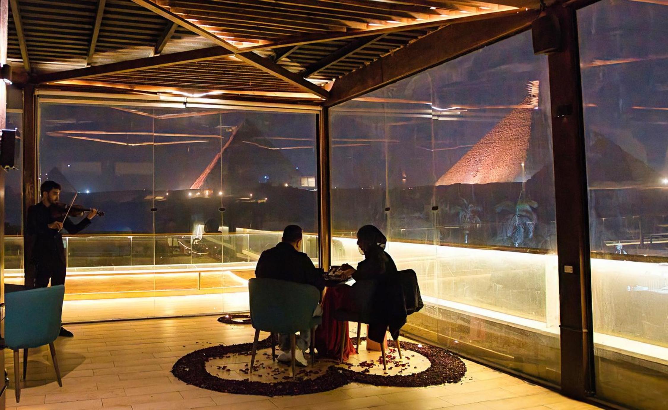 Pyramids Vision Hotel