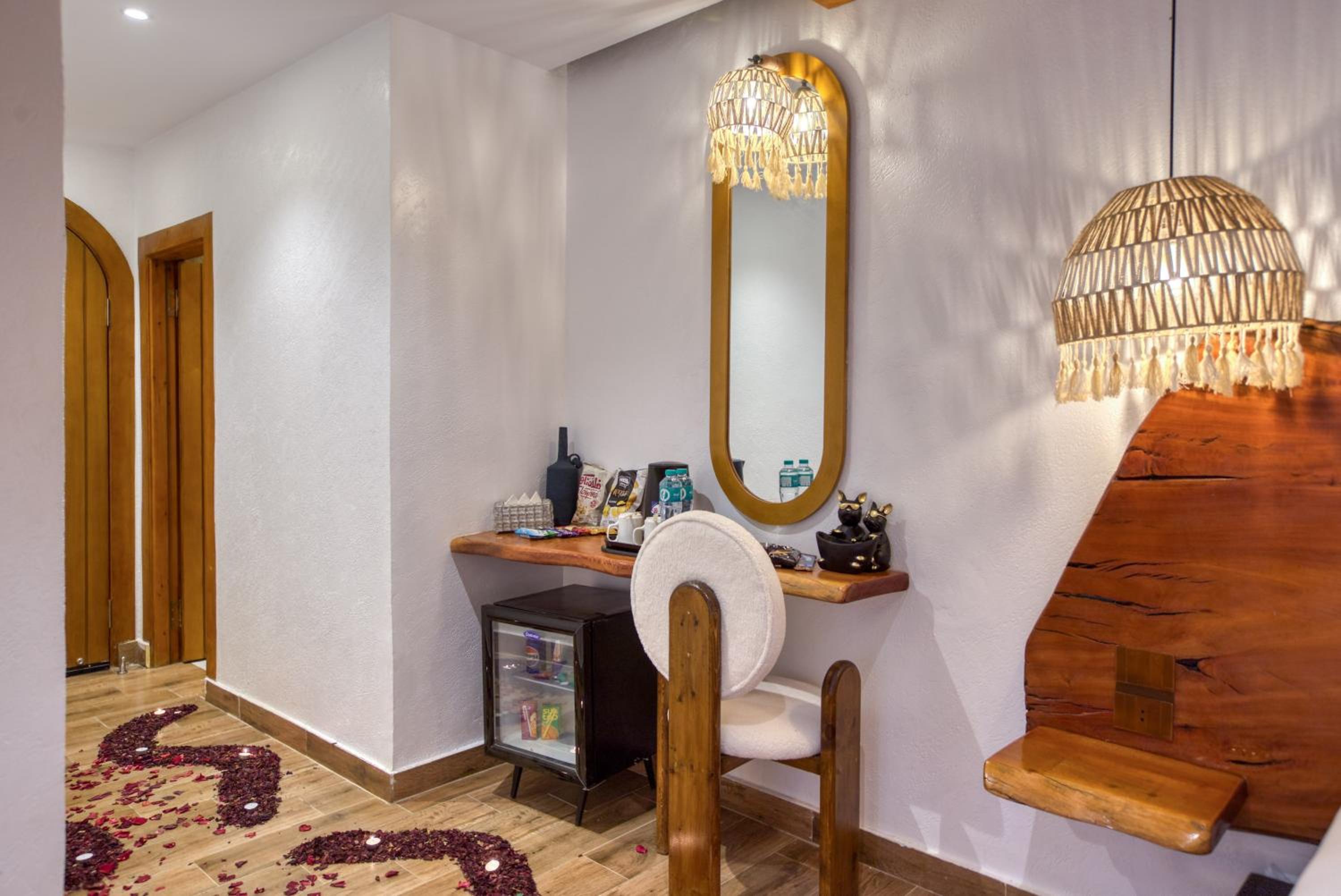 Pyramids Vision Hotel