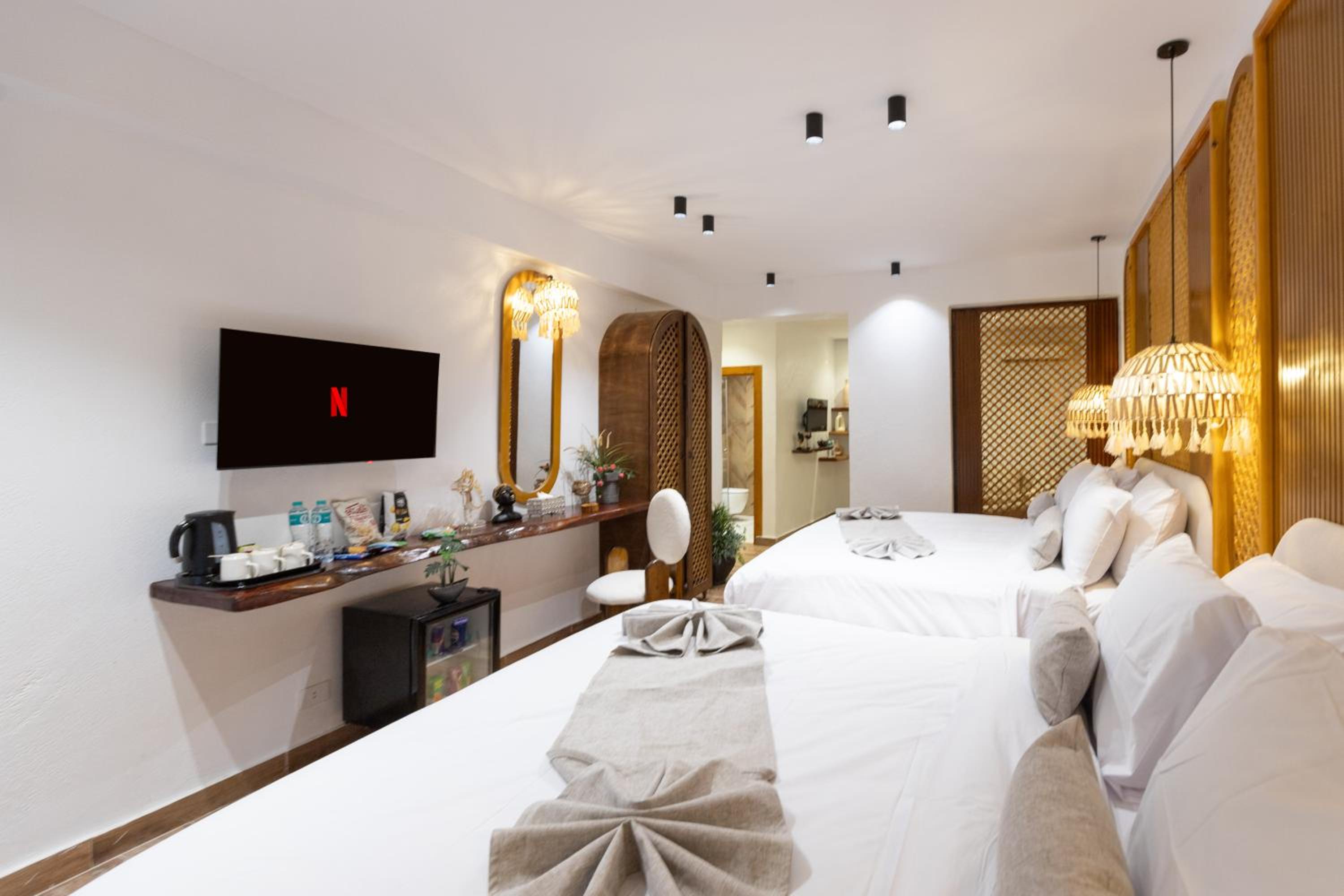 Pyramids Vision Hotel