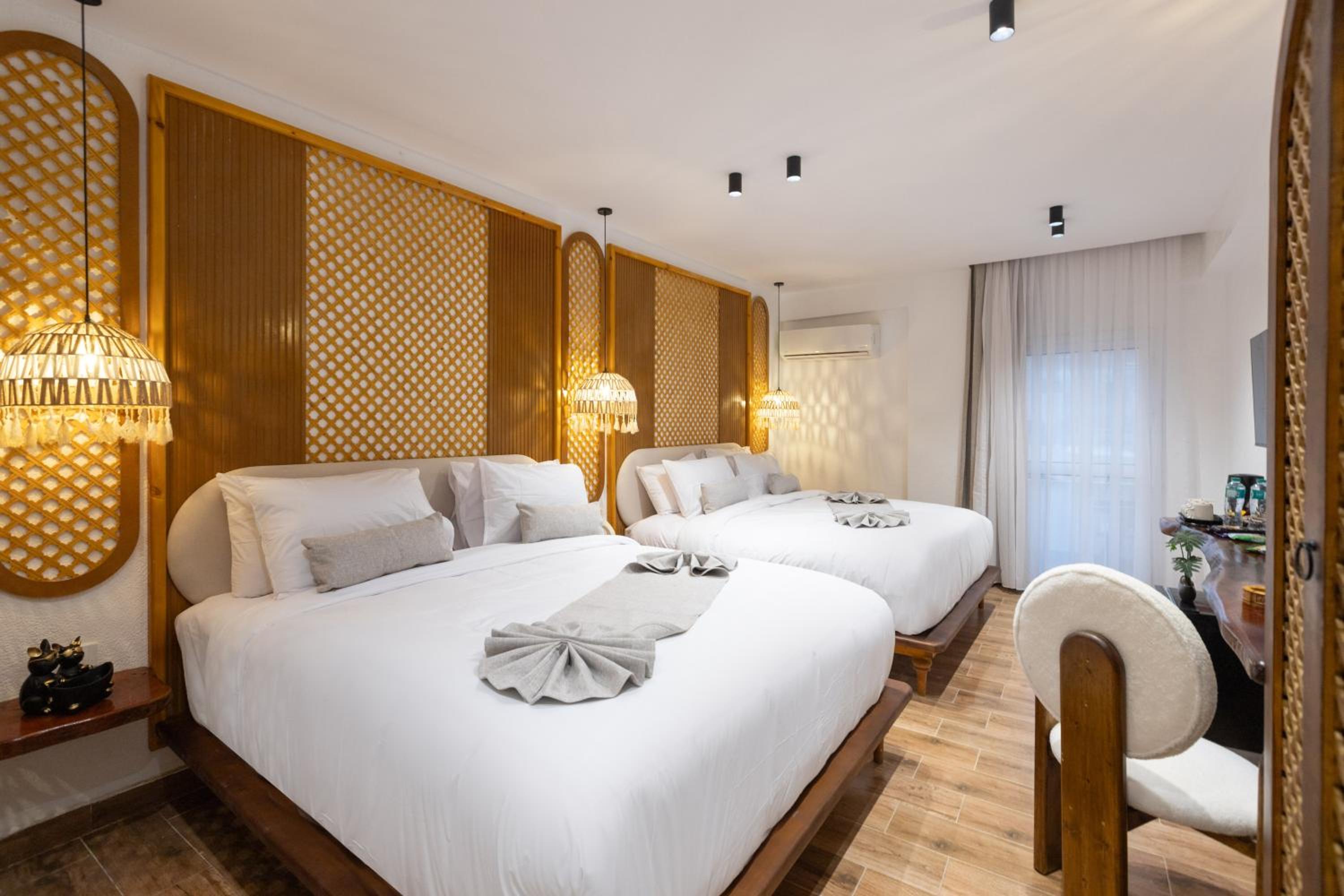 Pyramids Vision Hotel