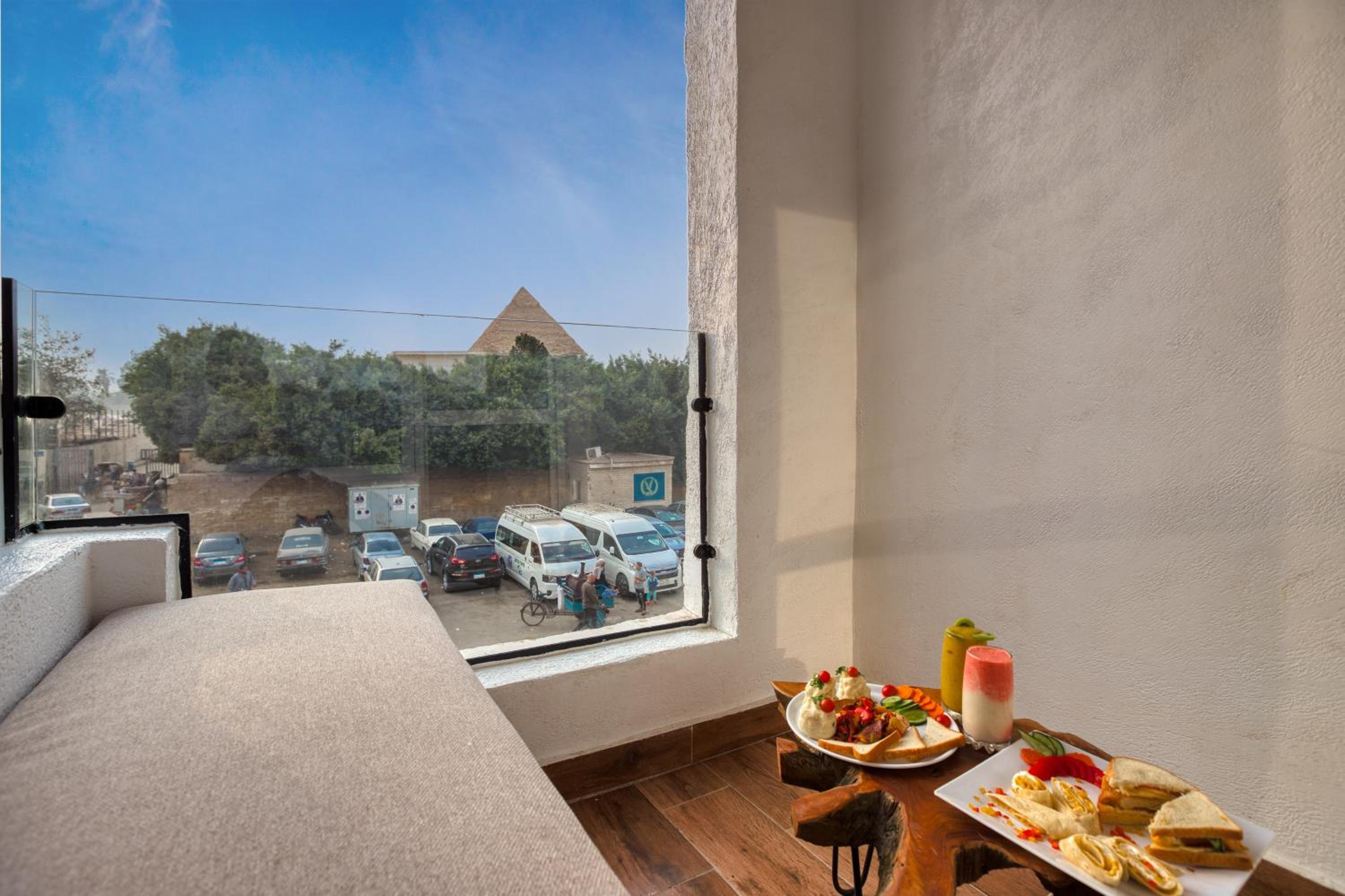 Pyramids Vision Hotel