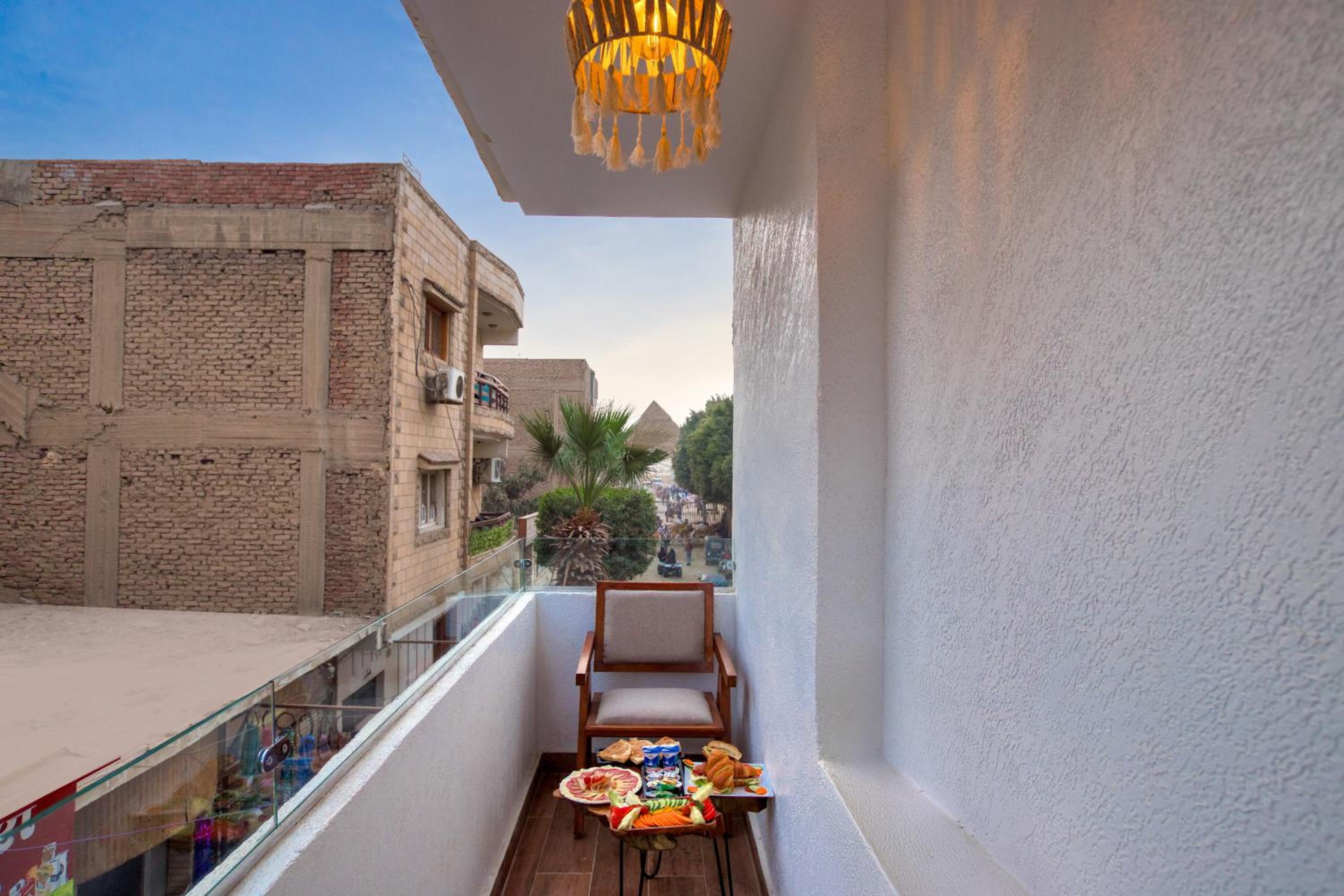 Pyramids Vision Hotel