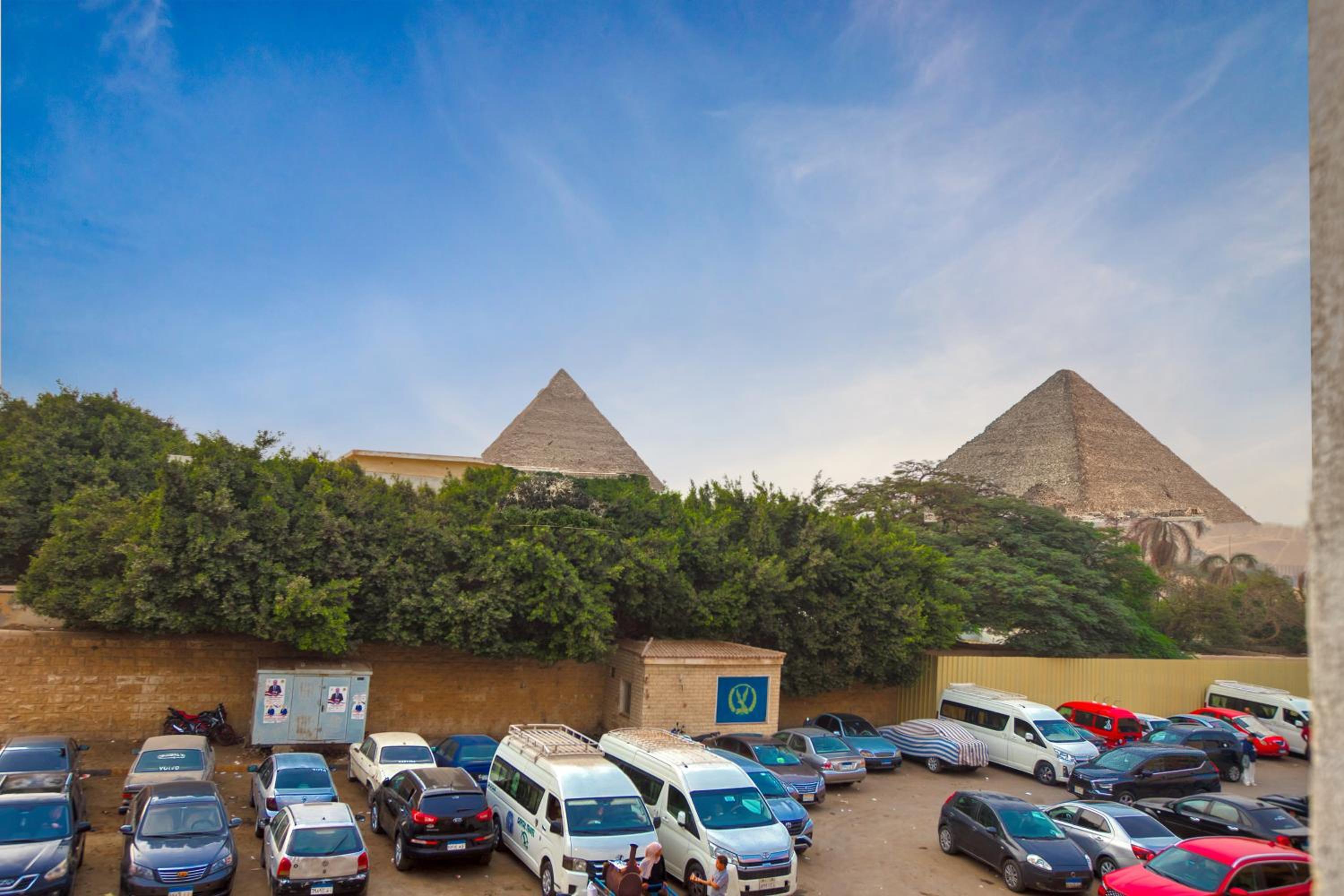 Pyramids Vision Hotel