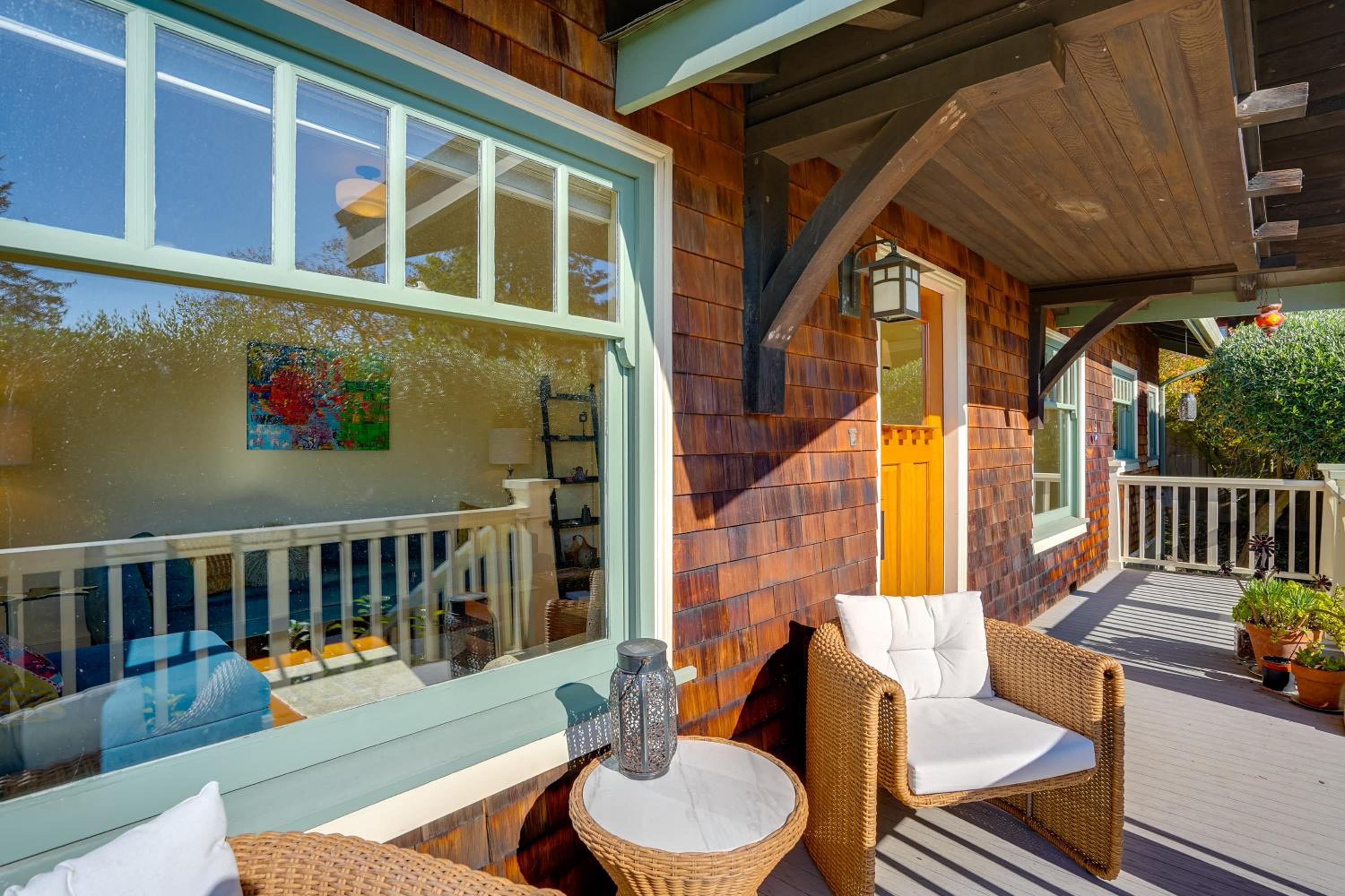 Golden Gate and Sunset Views! Classic Berkeley Home
