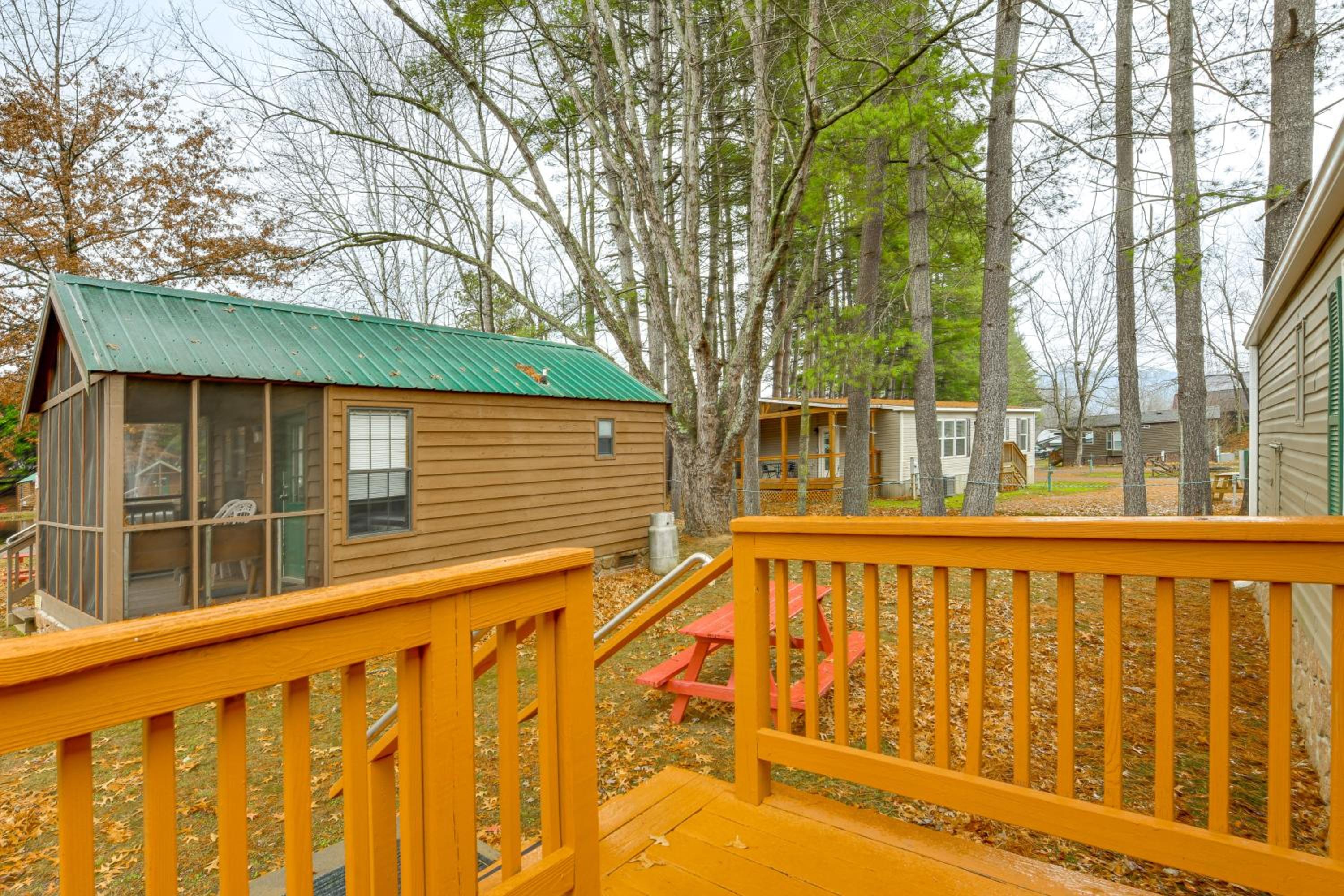 Near Trails and Slopes! Relaxed Waynesville Retreat