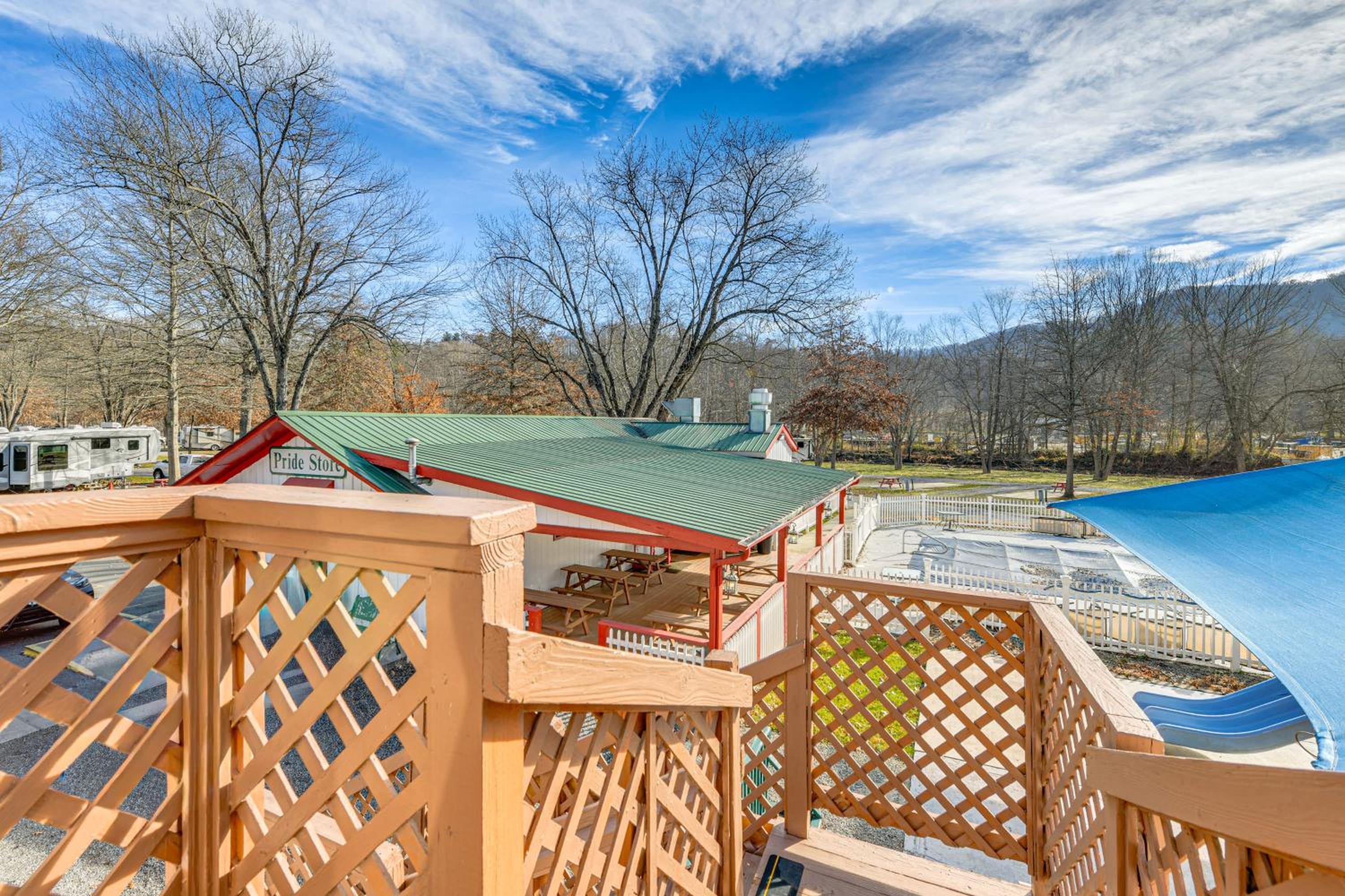 Cataloochee Adventure Hub with Family-Friendly Perks