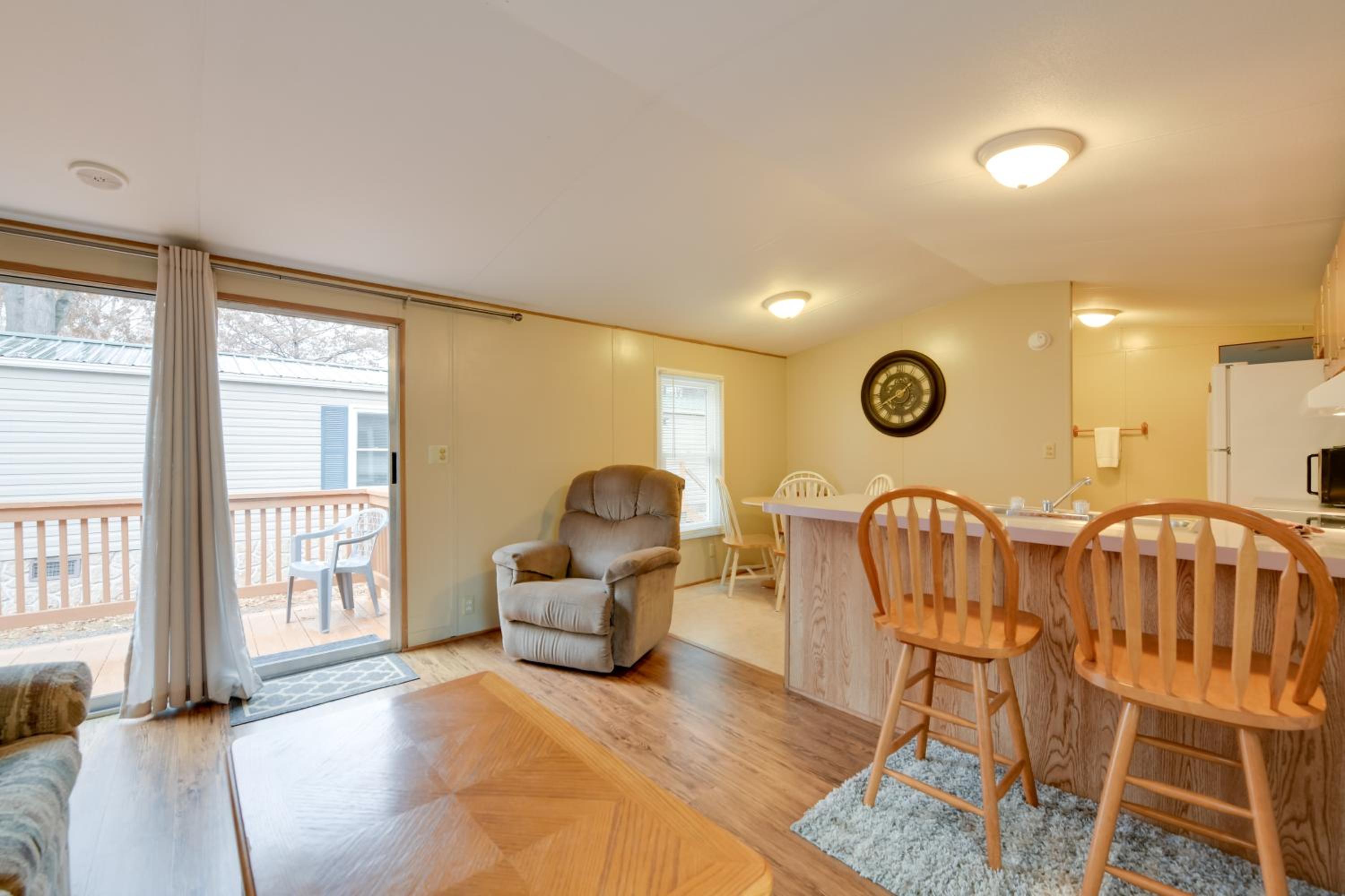 13 Mi to Slopes! Group-Friendly Blue Ridge Retreat
