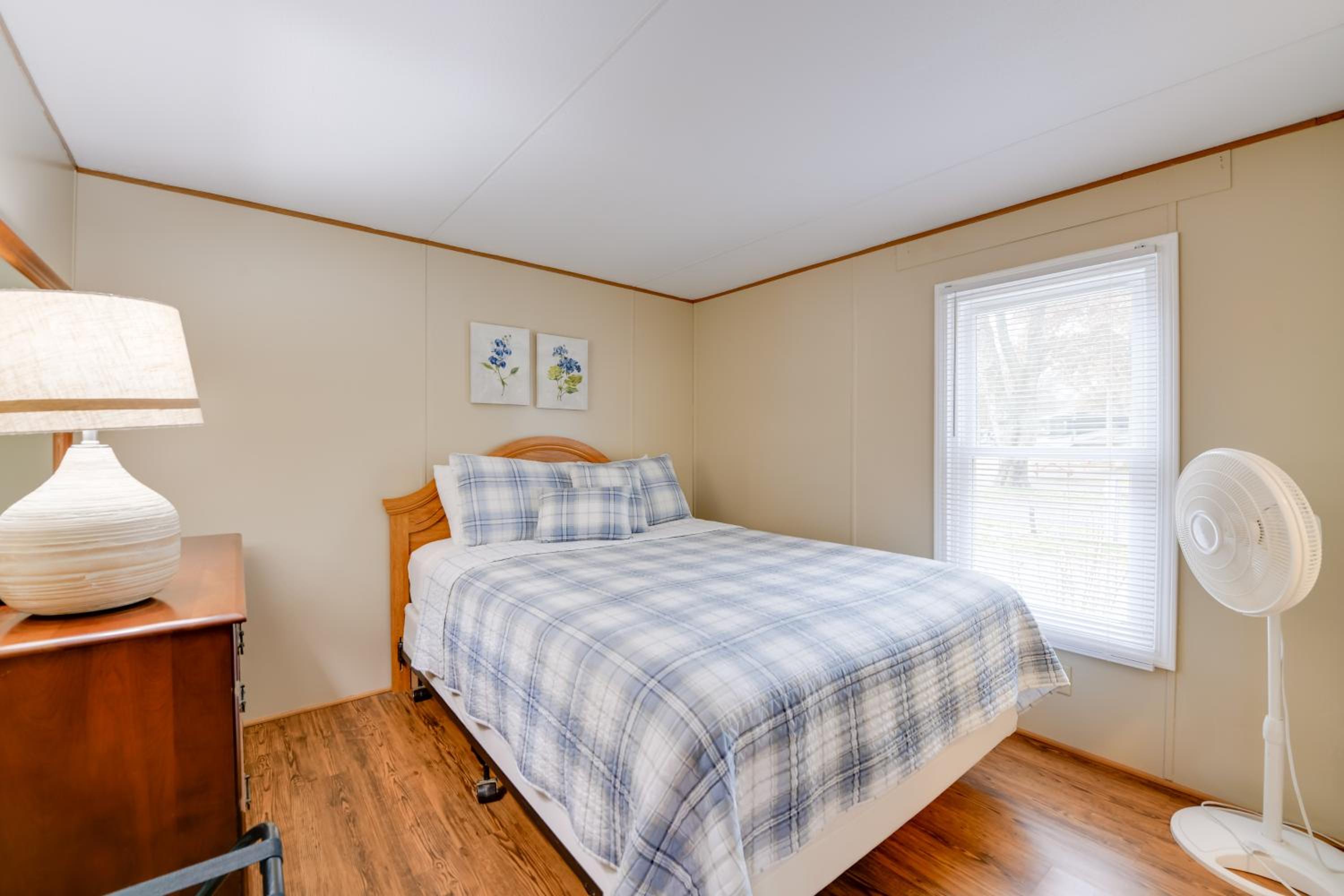 13 Mi to Slopes! Group-Friendly Blue Ridge Retreat