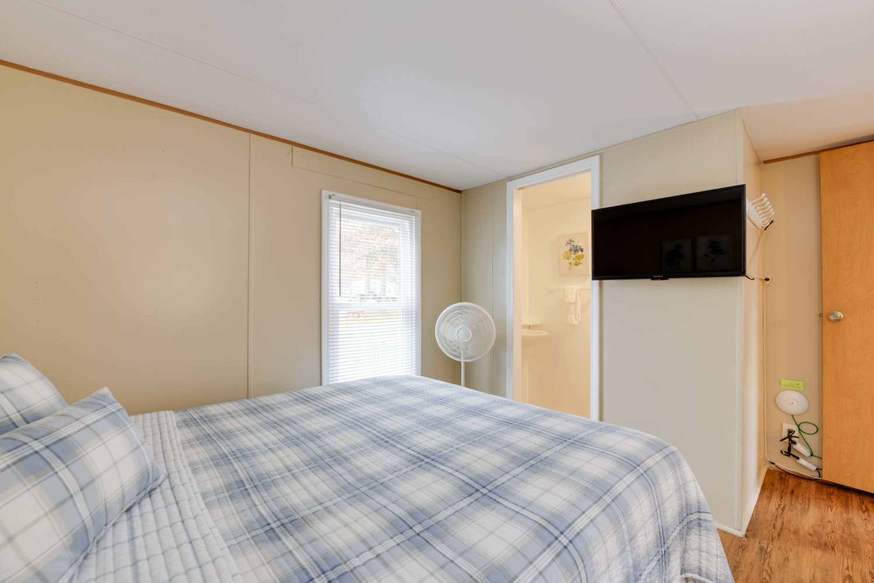 13 Mi to Slopes! Group-Friendly Blue Ridge Retreat