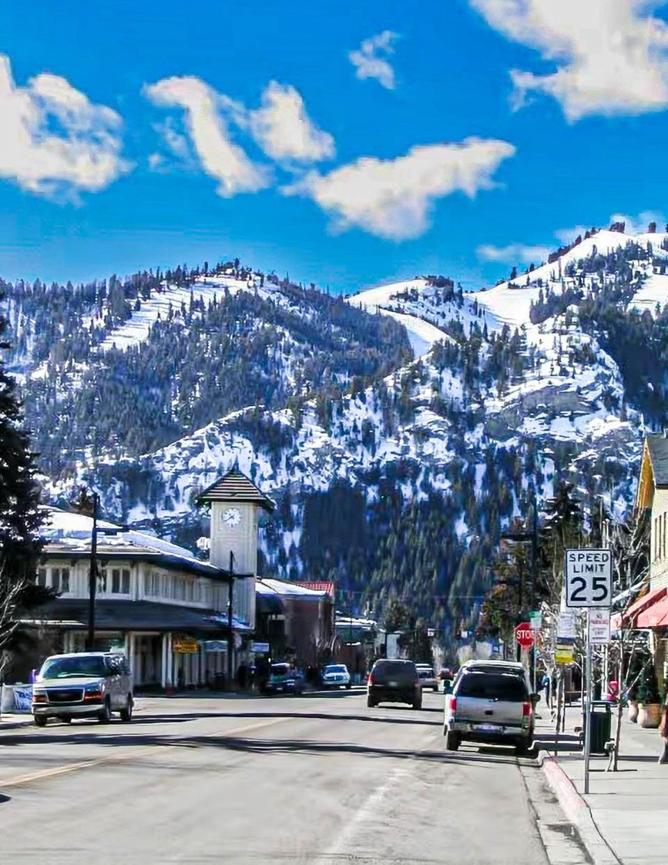 4BD Villager Mountain Retreat + SV Resort Passes