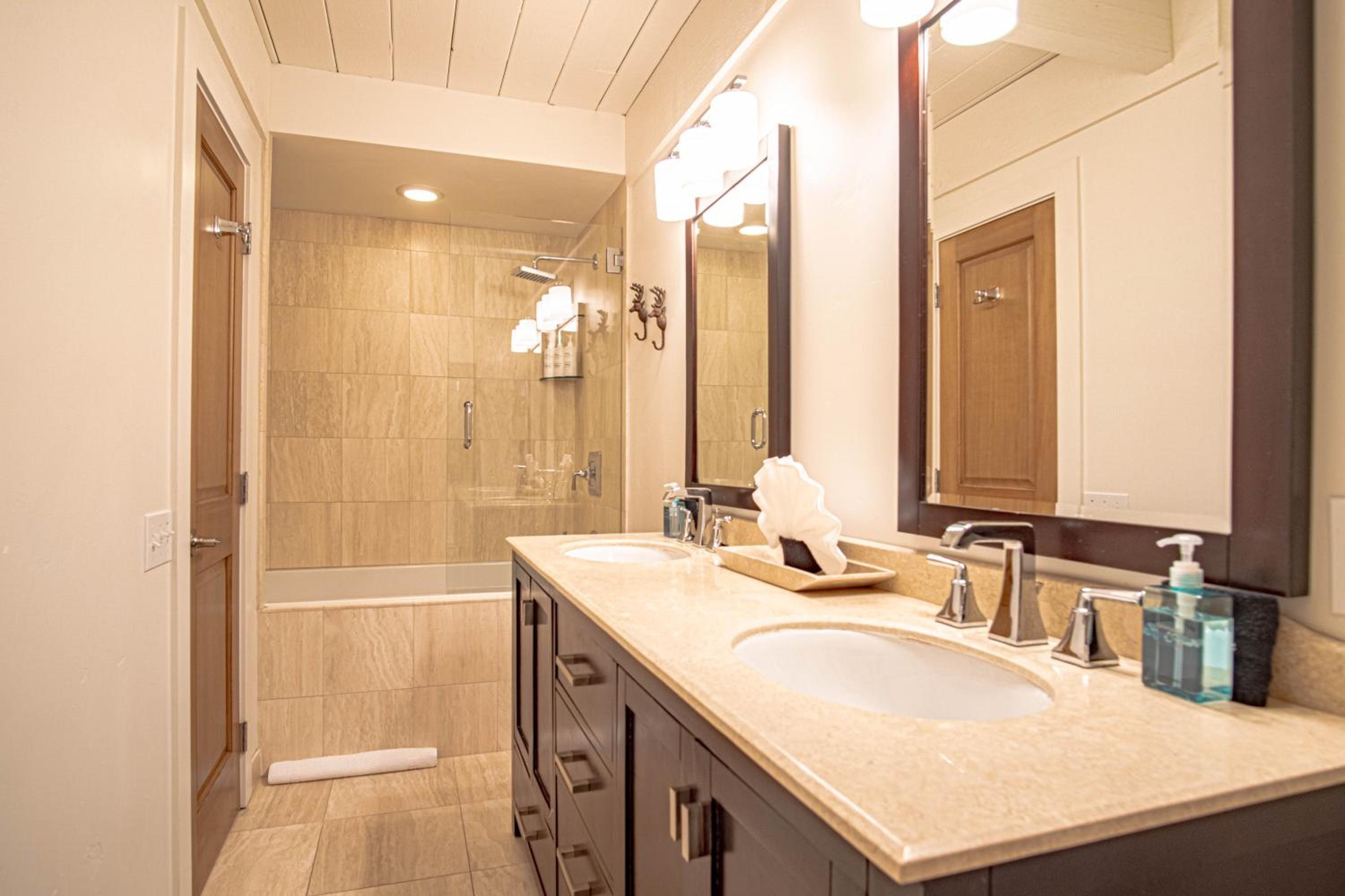 4BD Villager Mountain Retreat + SV Resort Passes