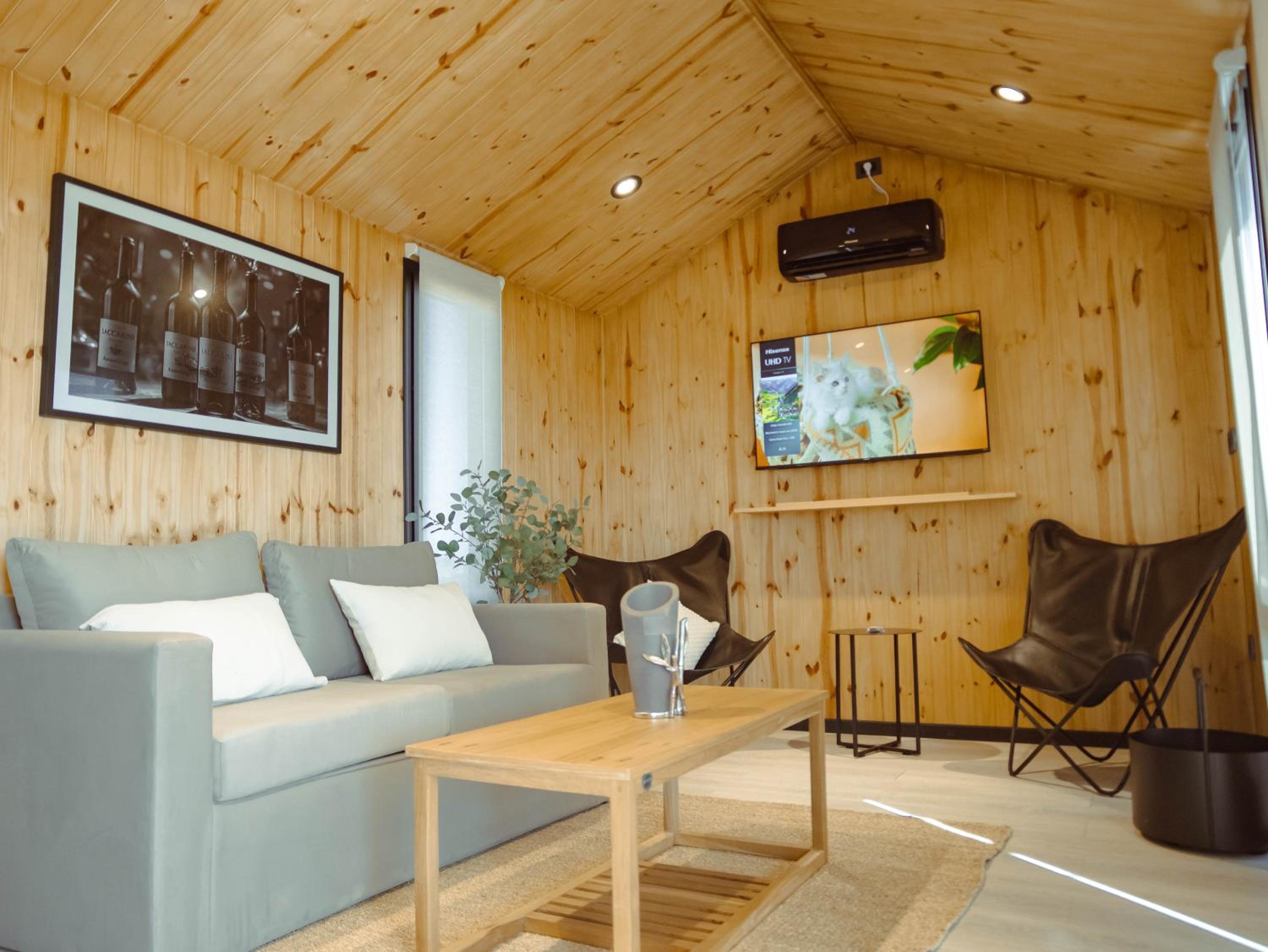 Bodega Iaccarini Wine Lodge by BT Homes