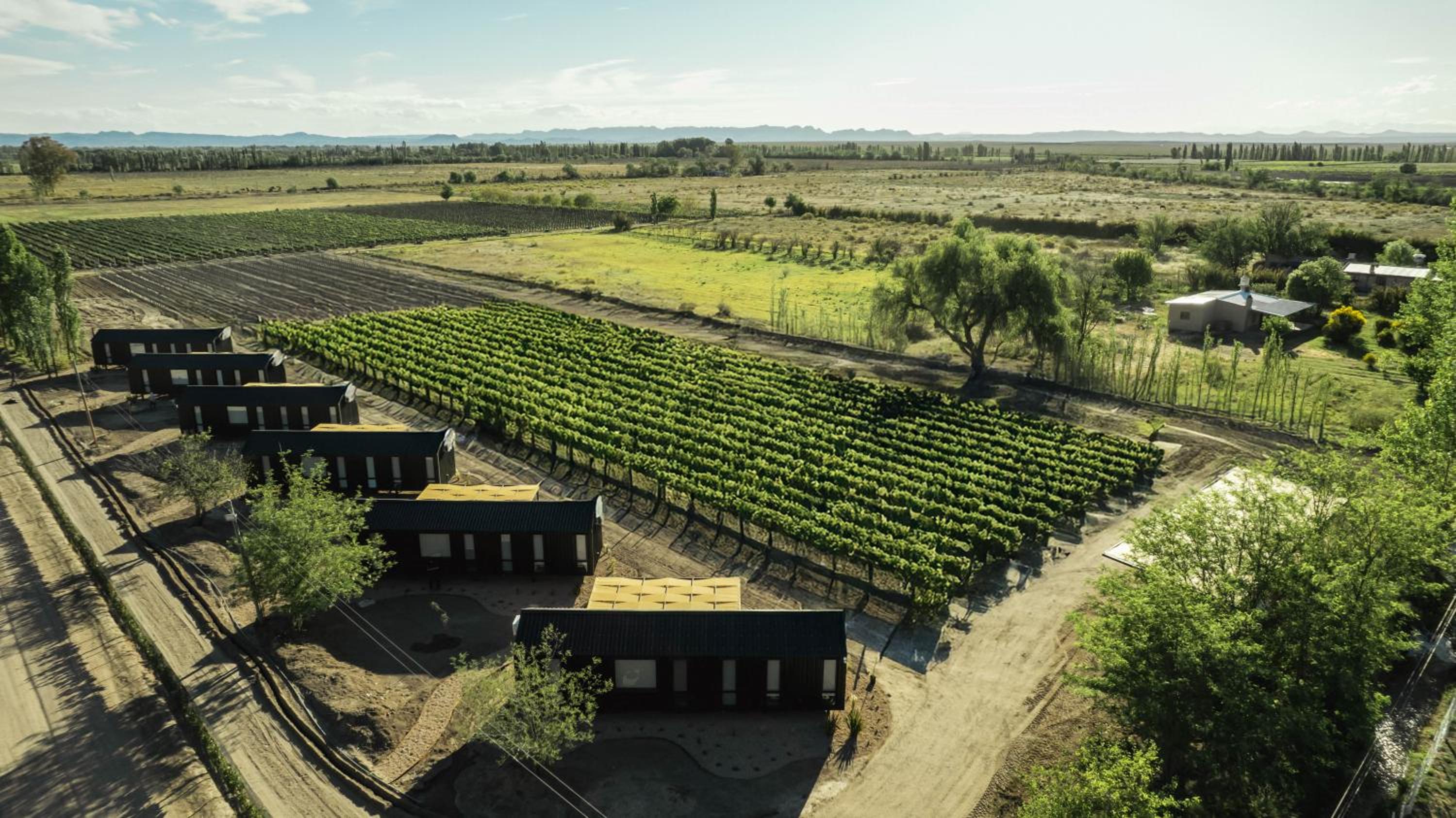 Bodega Iaccarini Wine Lodge by BT Homes