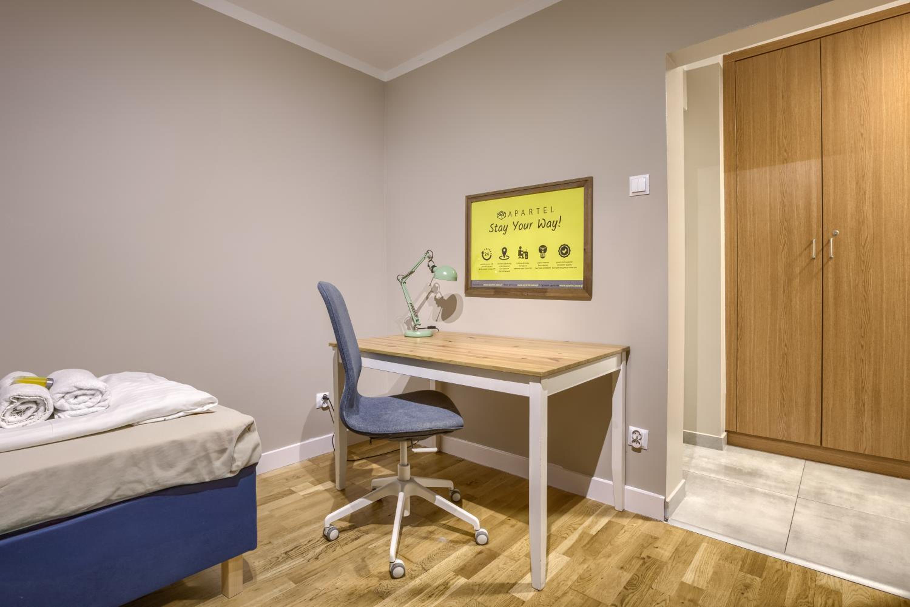 New! Studio with 3 Beds - Easy Access to Airport, City Center & WUM