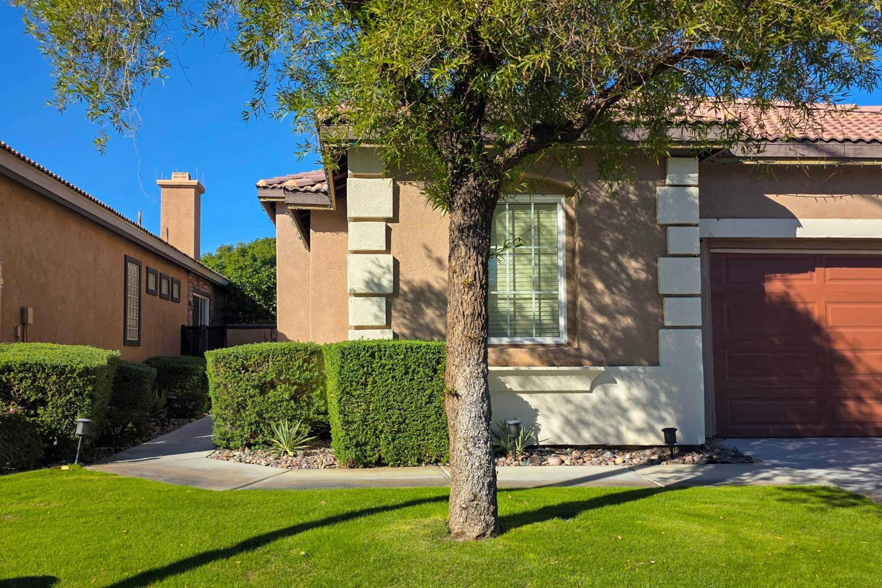 On Golf Course Quiet Indio Home with Pool Access!