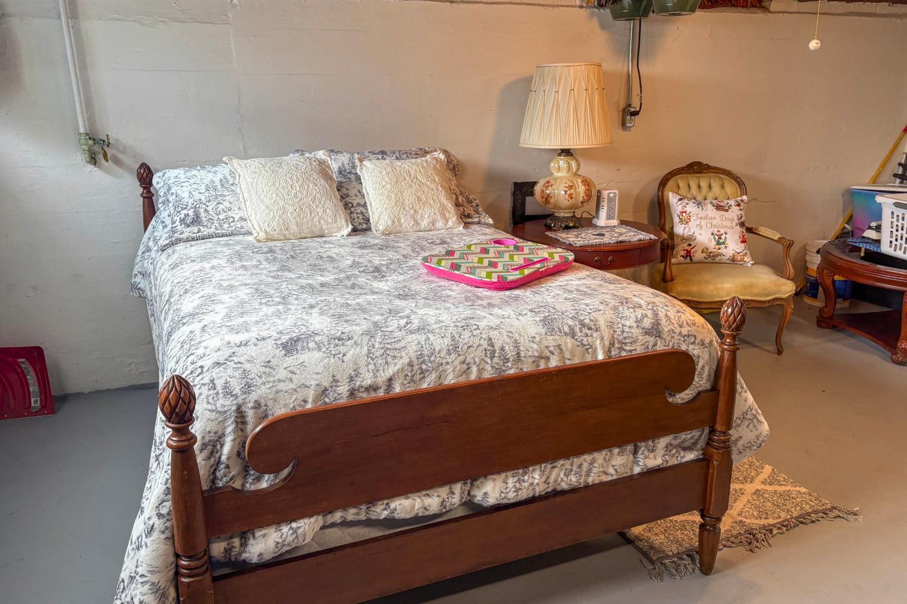 Monthly Stay Special! Cozy Cottage in Huntington