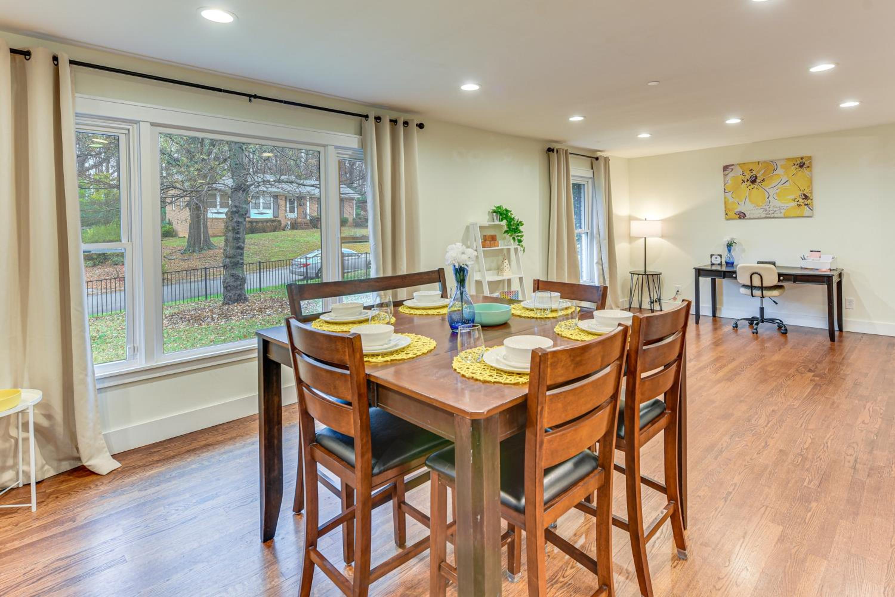 Dog-Friendly Yard, 5 Mi to Uptown Charlotte Home