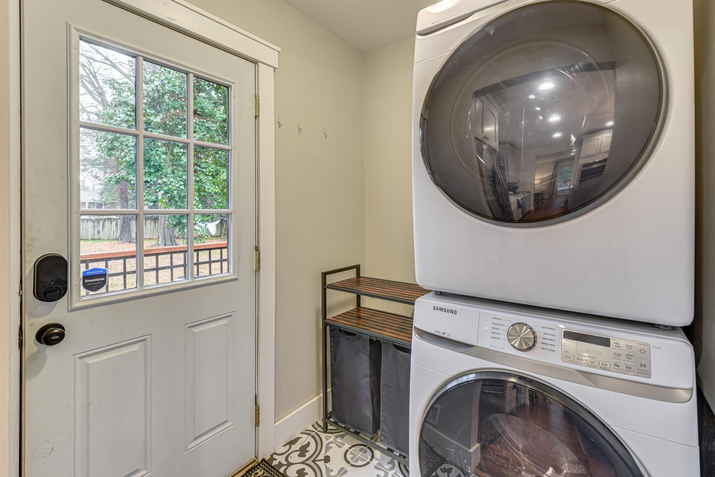Dog-Friendly Yard, 5 Mi to Uptown Charlotte Home