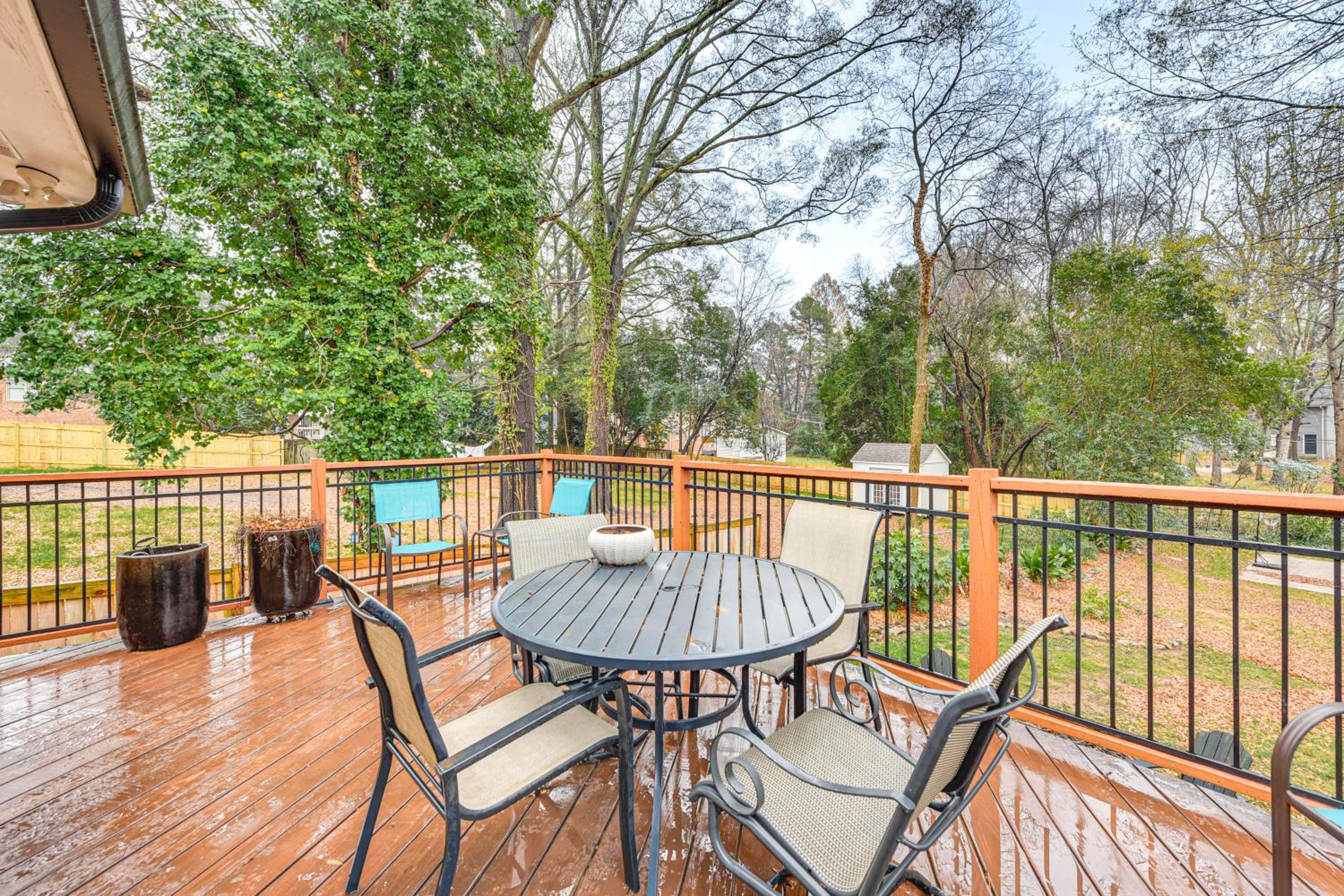 Dog-Friendly Yard, 5 Mi to Uptown Charlotte Home