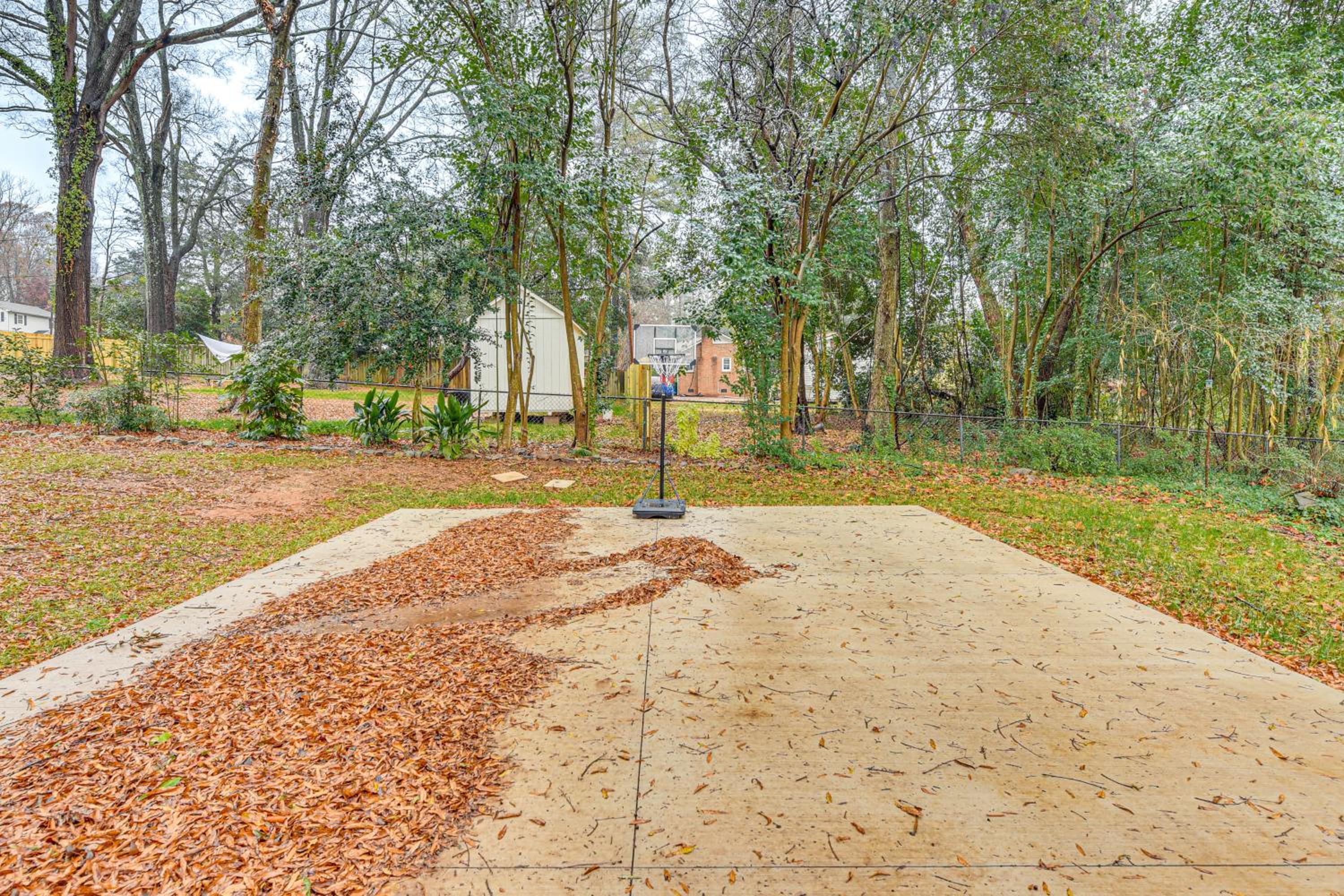 Dog-Friendly Yard, 5 Mi to Uptown Charlotte Home