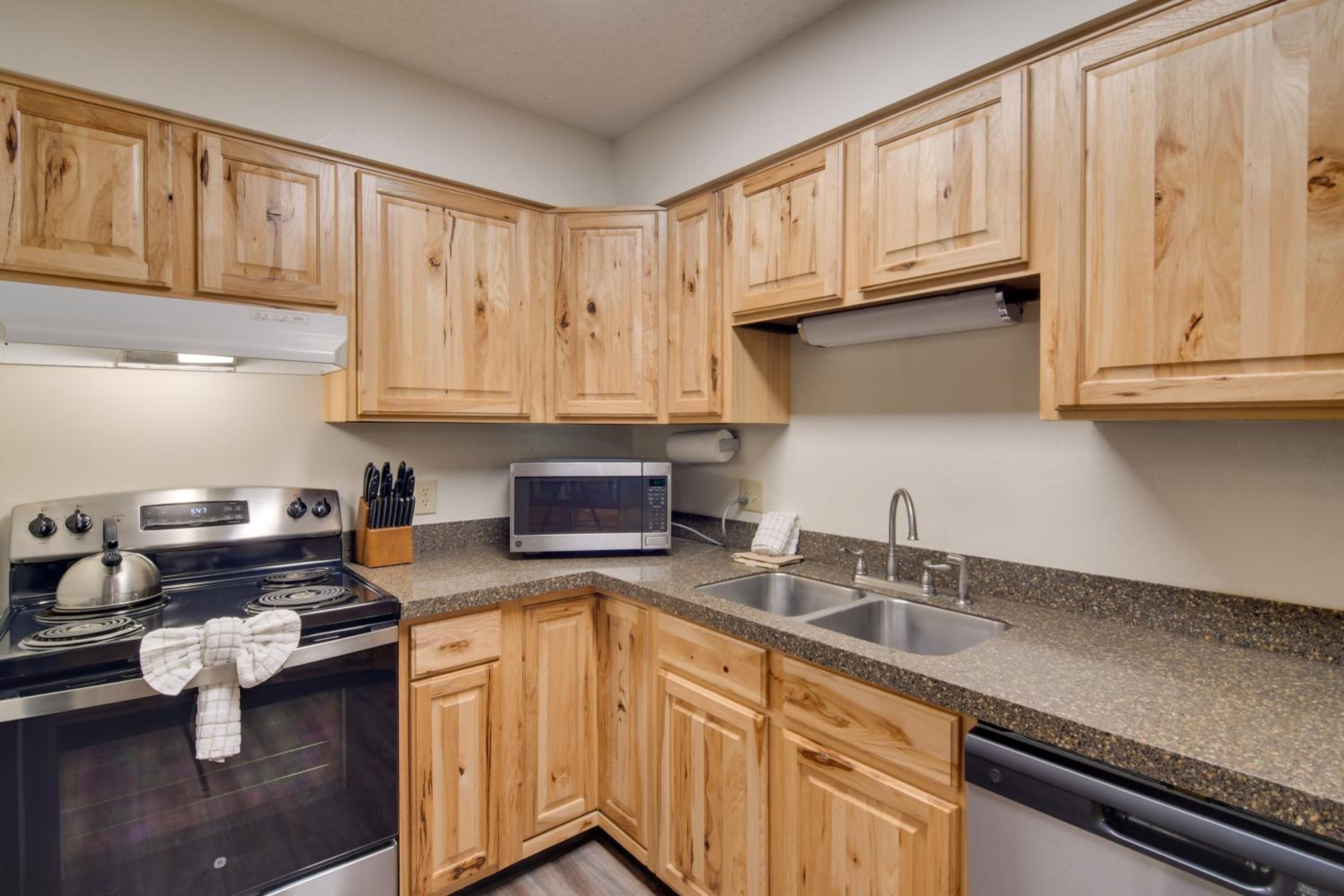 Shuttle to Winter Park Resort! Group Condo with Pool